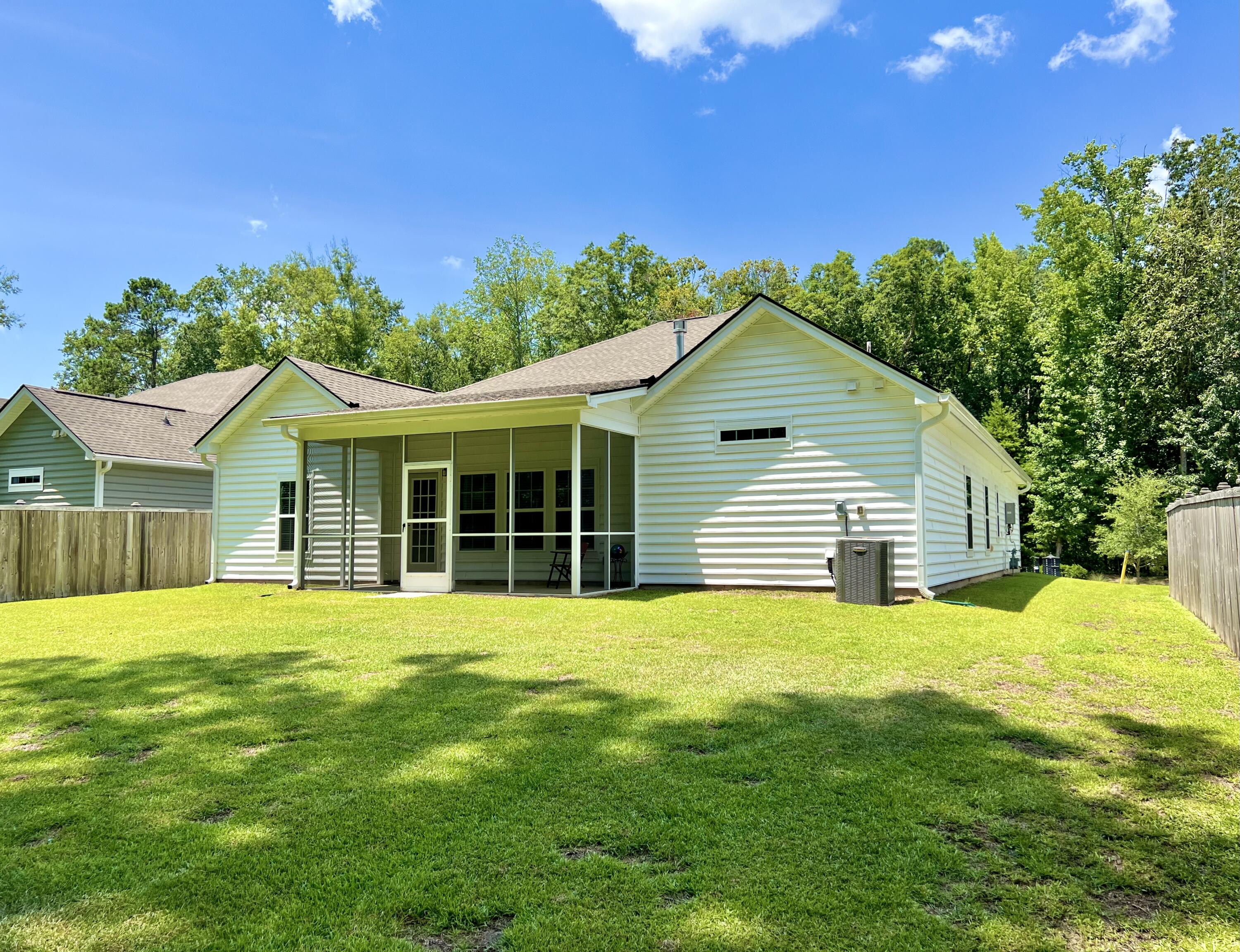 Photo 41 of 43 of 9941 Honeylocust Lane house