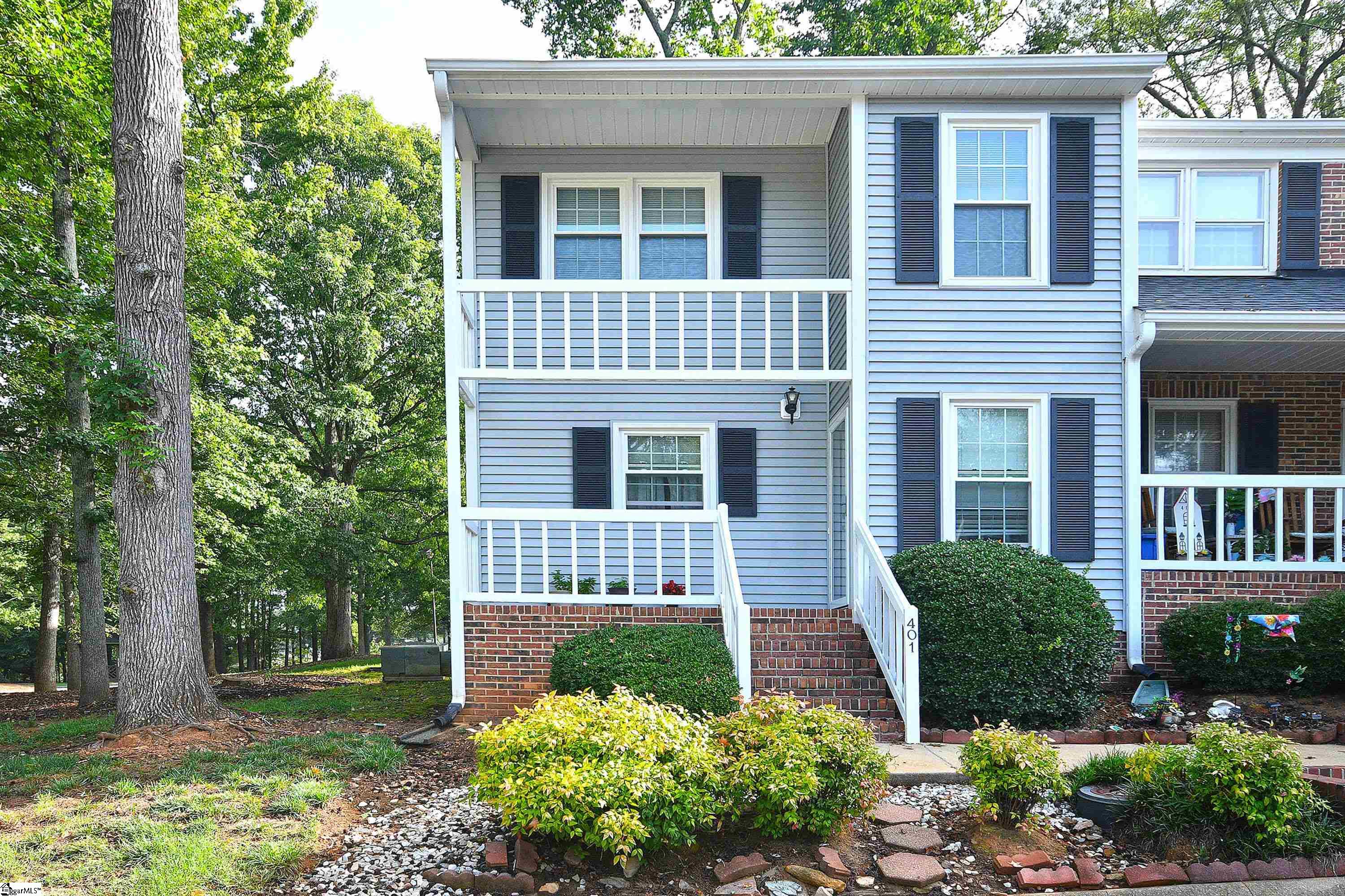 Photo 1 of 36 of 401 Queene Street townhome