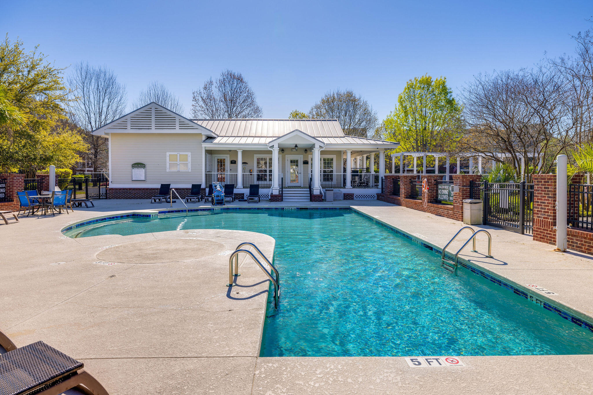 Photo 2 of 8 of 104 Summers Creek Court townhome