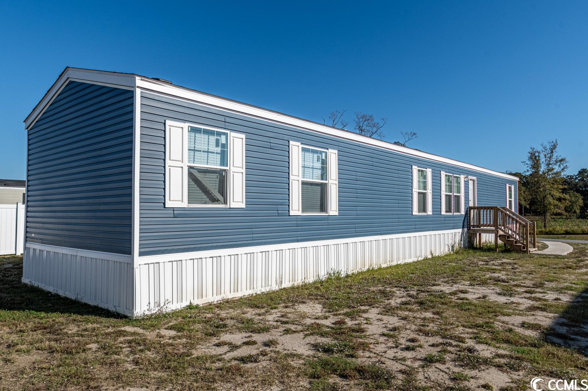 Photo 3 of 20 of 223 Air Stream Dr. mobile home