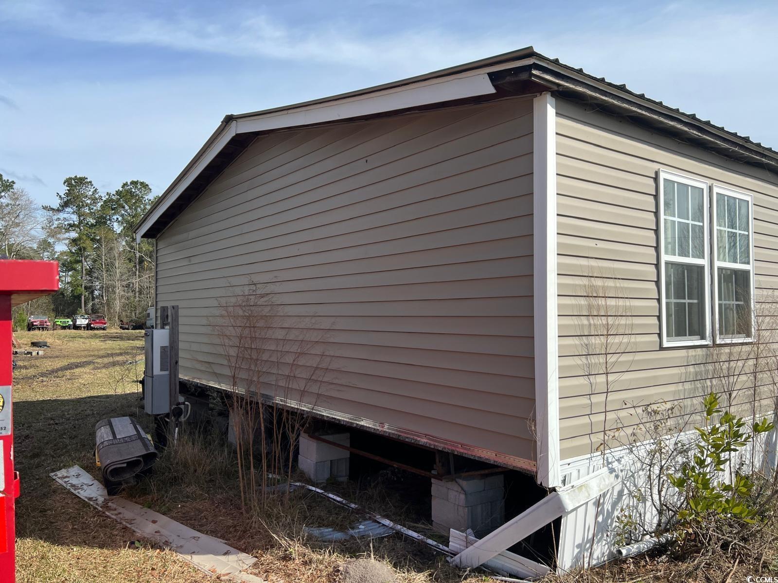 Photo 5 of 12 of 179 John Alex Ln. mobile home