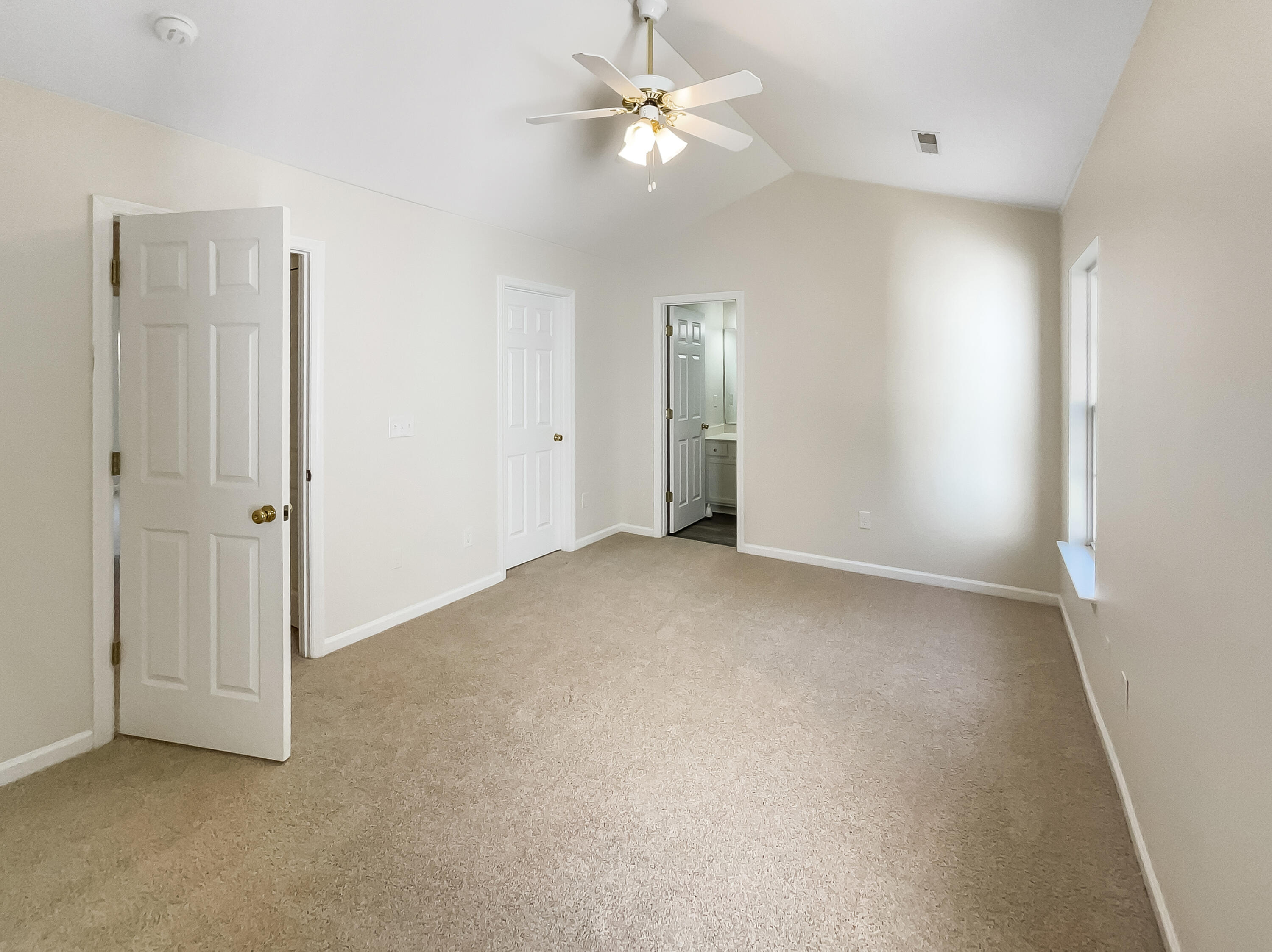 Photo 9 of 15 of 8619 Grassy Oak Trail townhome