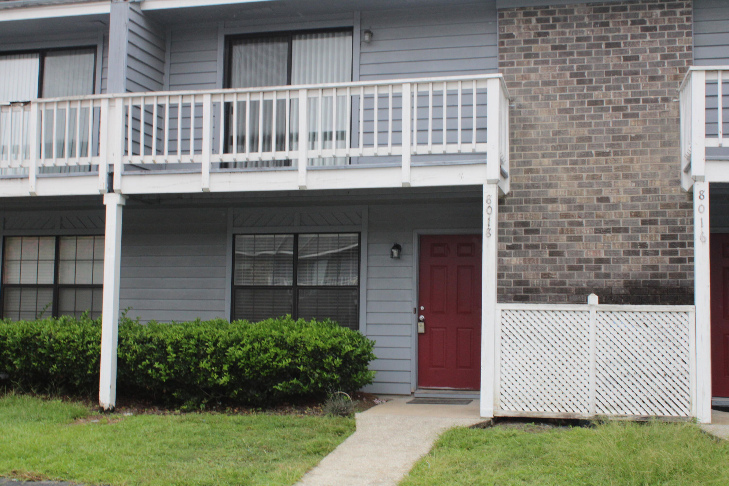 Photo 1 of 25 of 8018 Thelen Street townhome