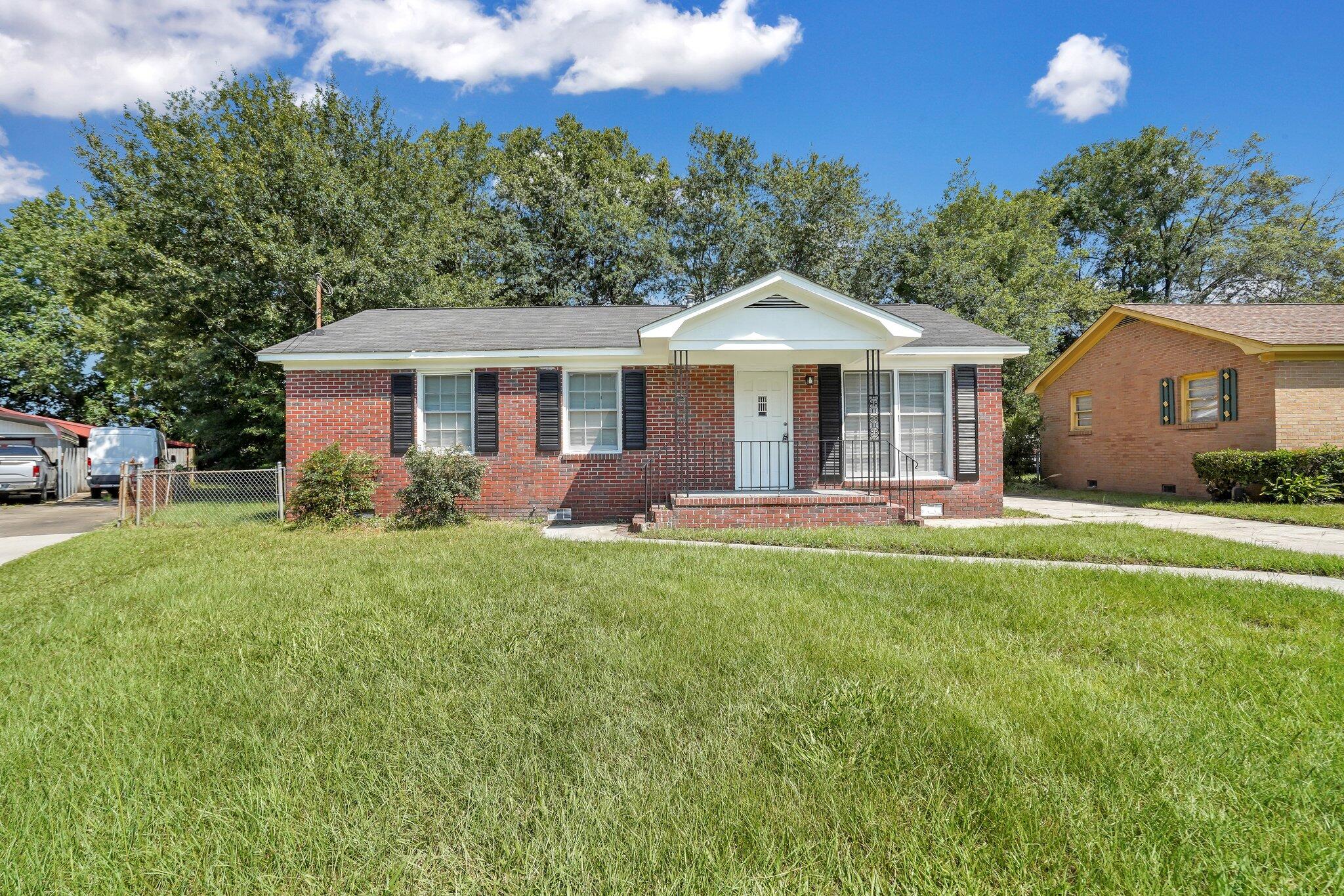 Photo 1 of 26 of 2715 Crestline Drive house