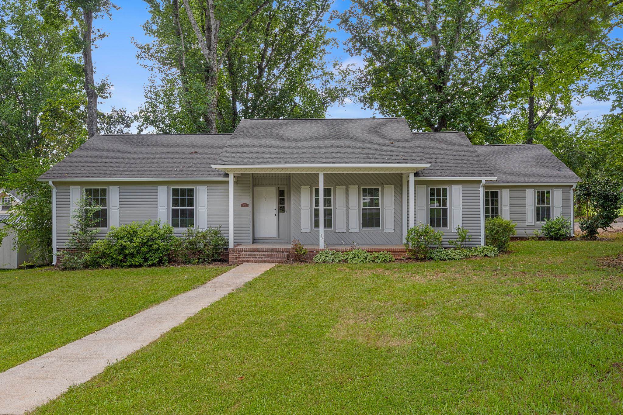 Photo 1 of 36 of 102 Willow Pond Lane house