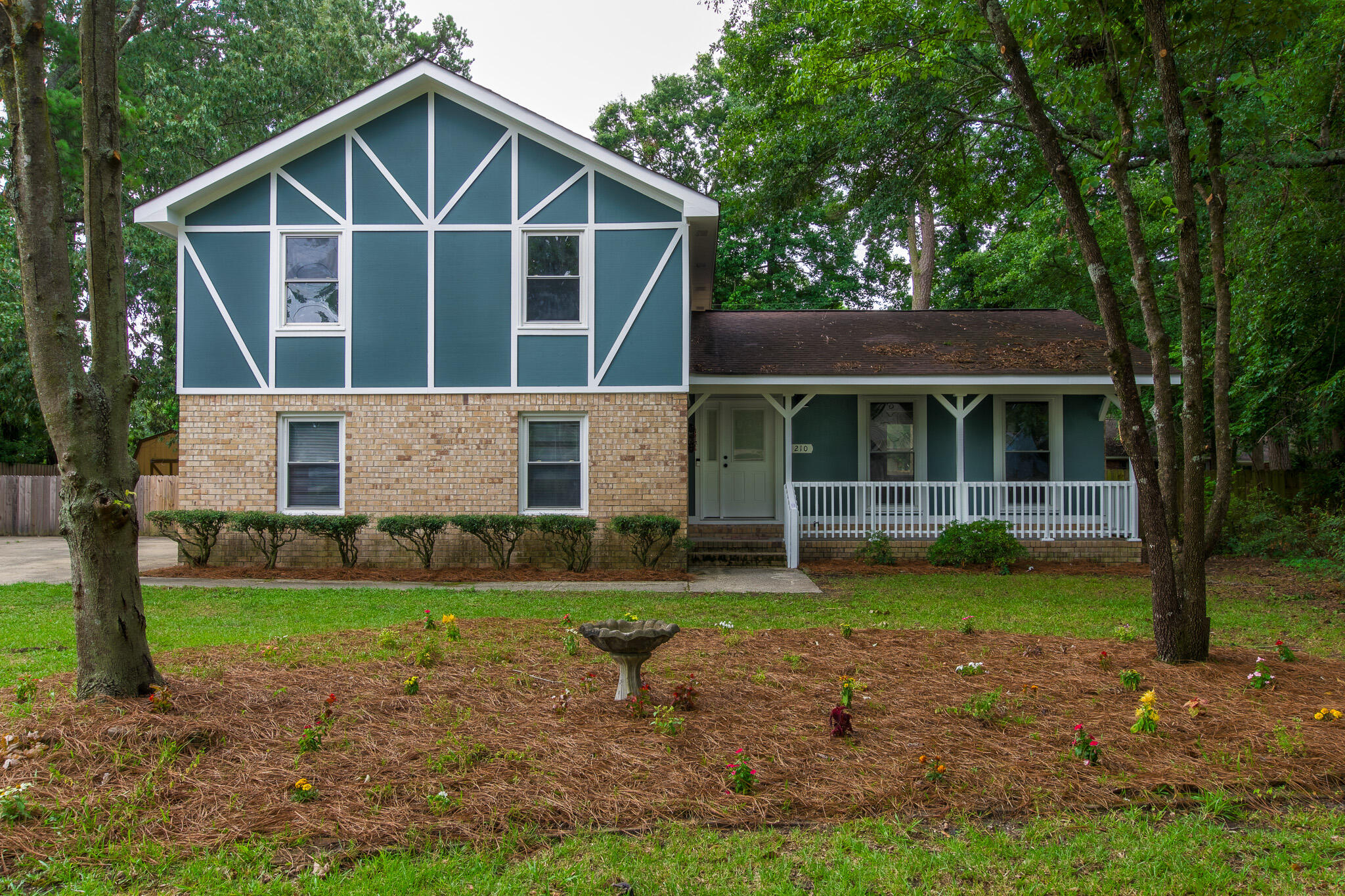 Photo 2 of 40 of 210 Foxcroft Lane house