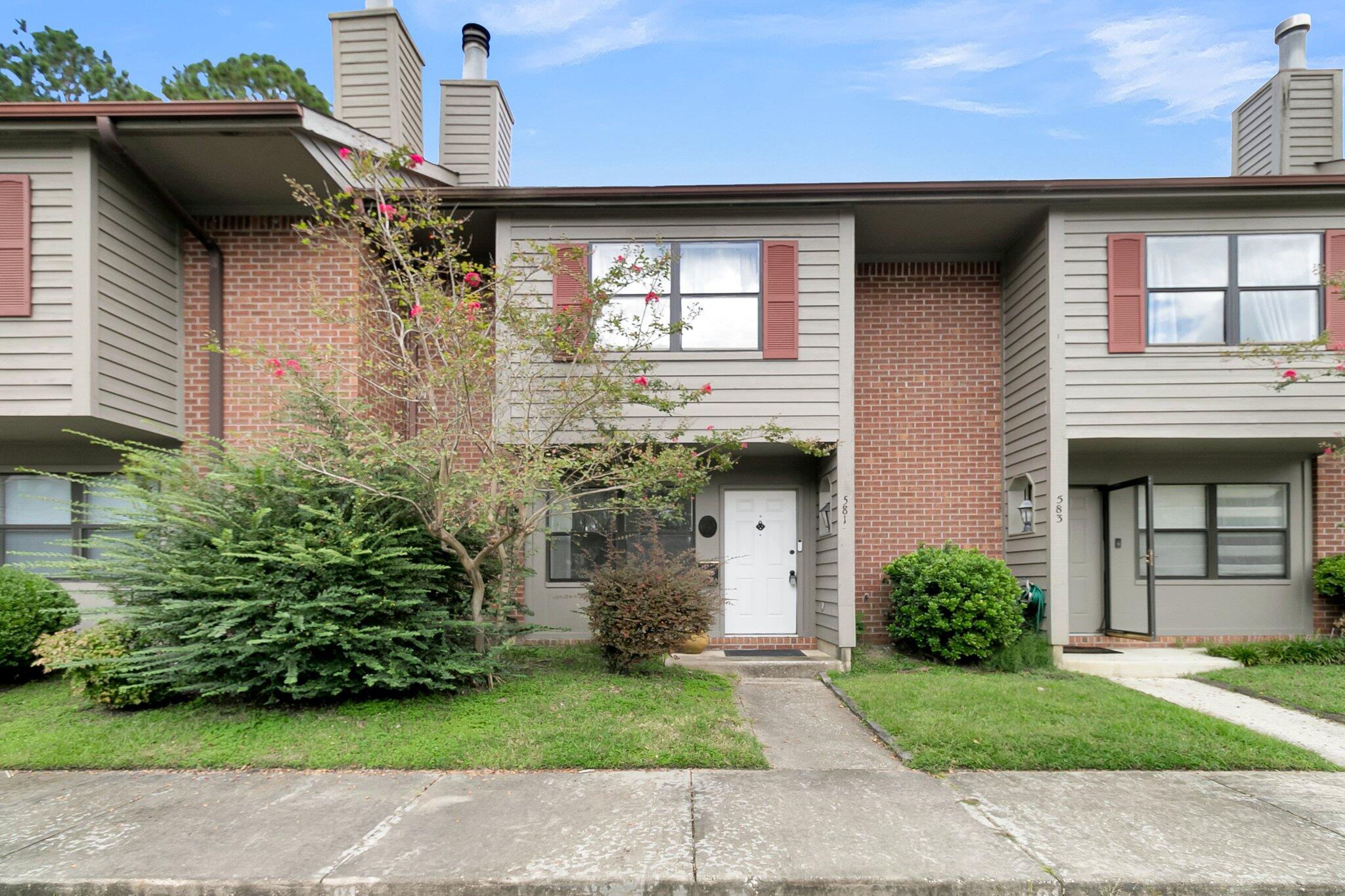 Photo 1 of 43 of 581 Travelers Boulevard townhome