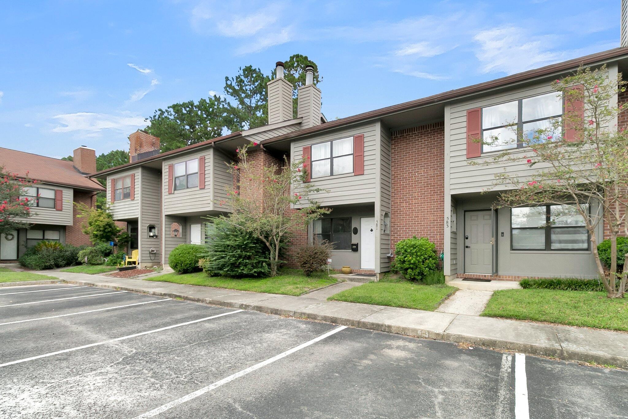 Photo 33 of 43 of 581 Travelers Boulevard townhome