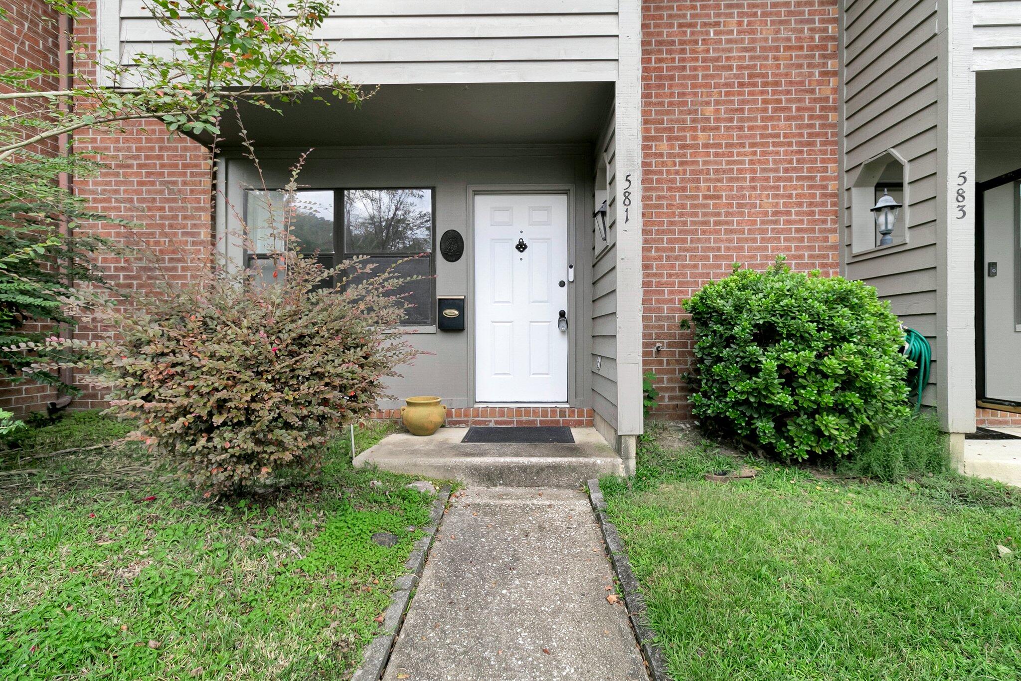 Photo 36 of 43 of 581 Travelers Boulevard townhome