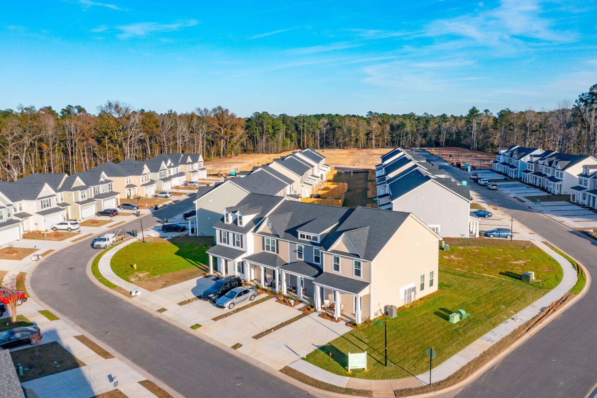 Photo 13 of 62 of 477 Green Fern Drive townhome