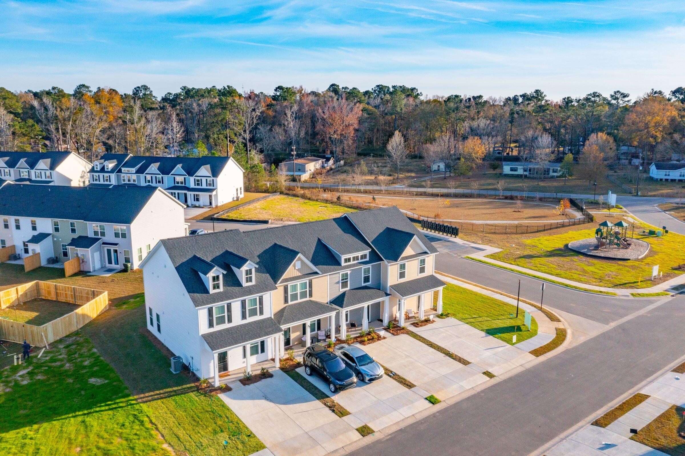 Photo 8 of 62 of 477 Green Fern Drive townhome