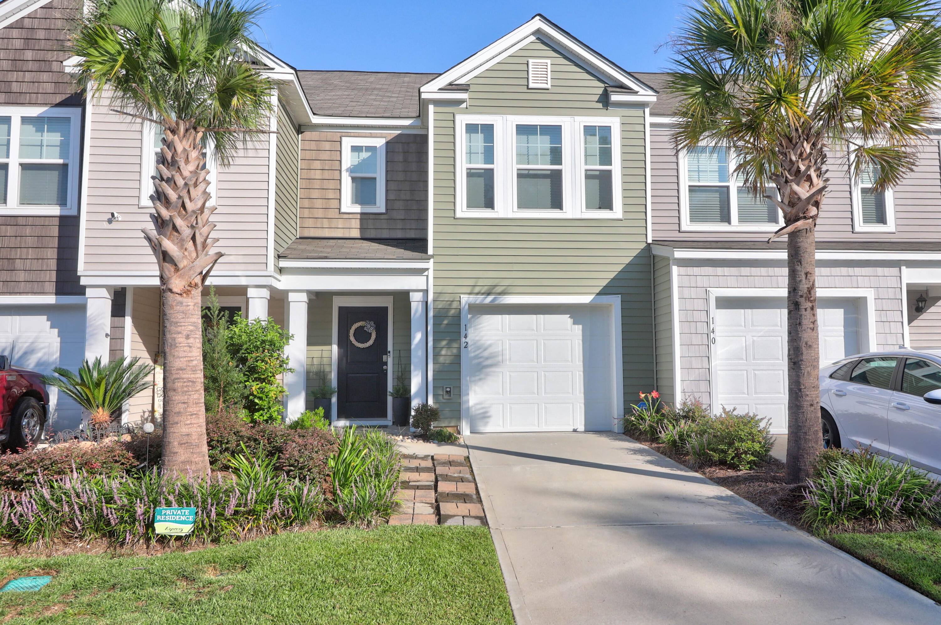 Photo 1 of 38 of 142 Rosefield Court townhome