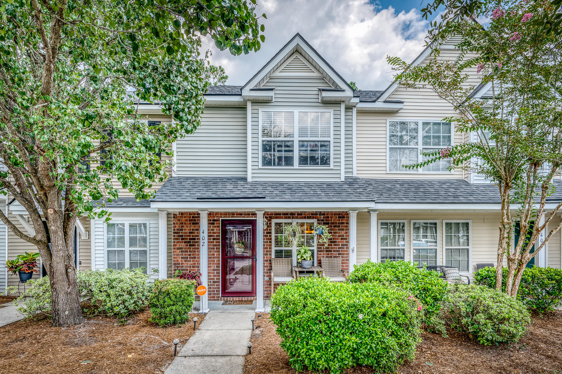 Photo 1 of 22 of 402 Elm Hall Circle townhome