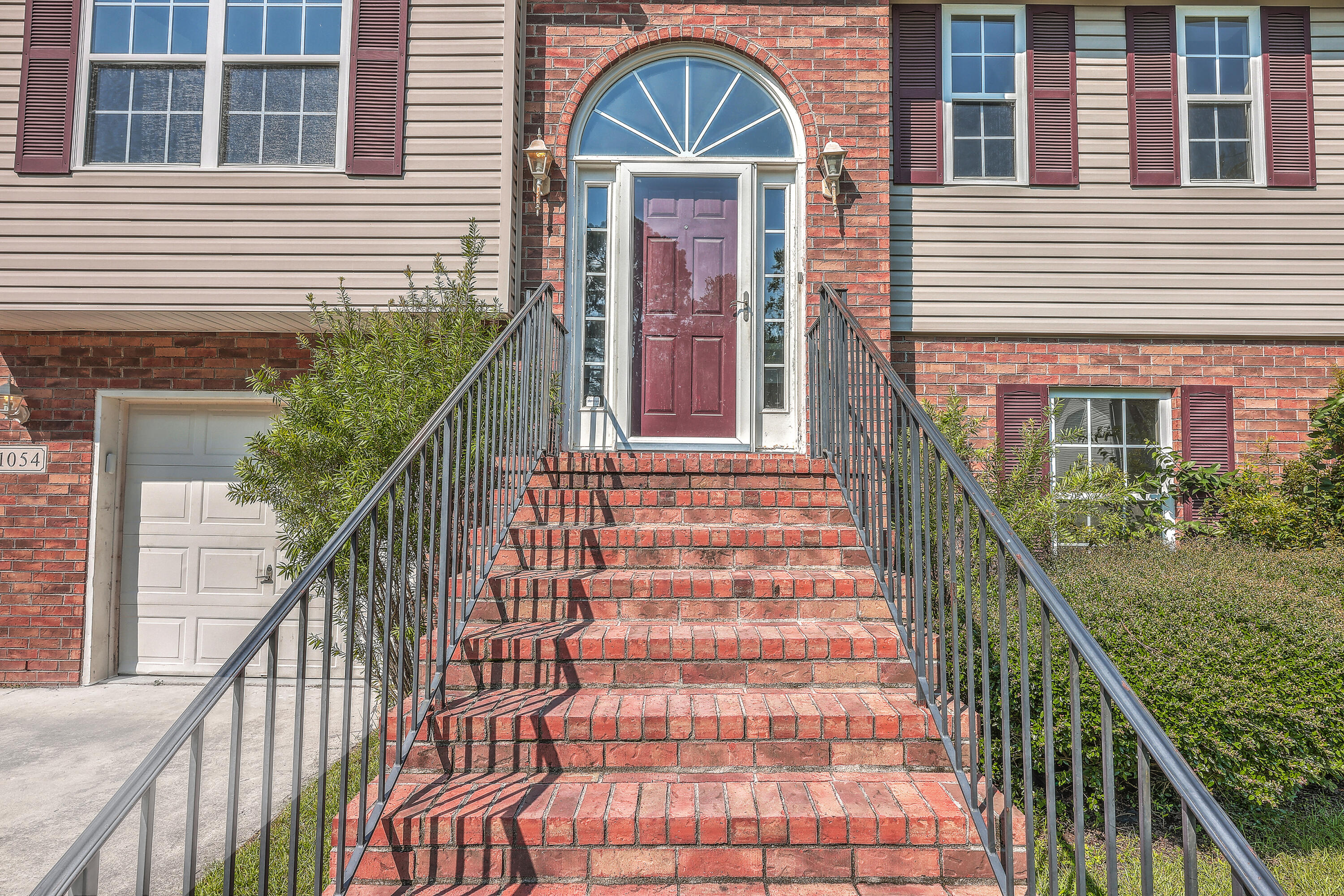 Photo 4 of 36 of 1054 Cobblestone Boulevard house