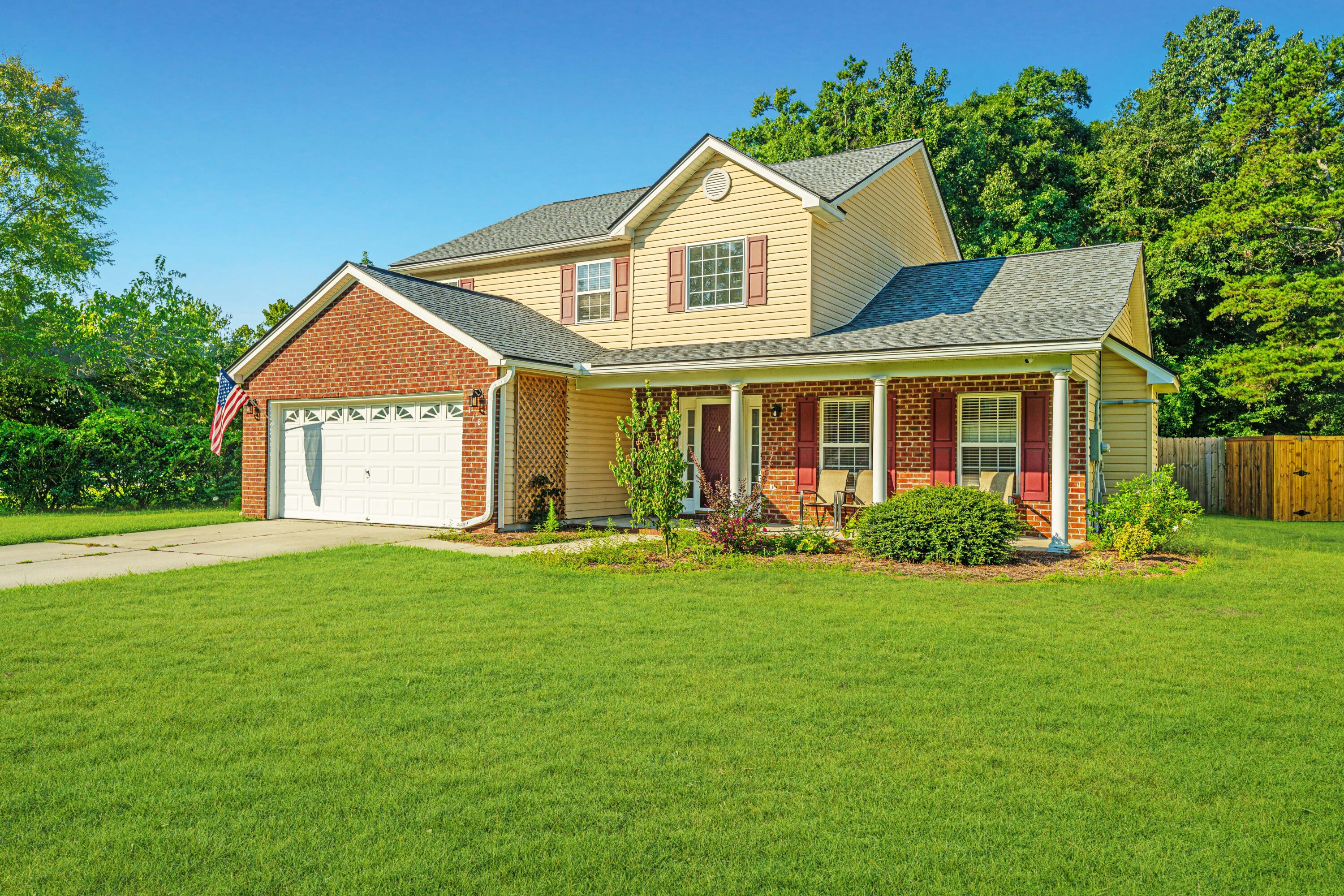 Photo 1 of 33 of 116 Willow Bend Lane house