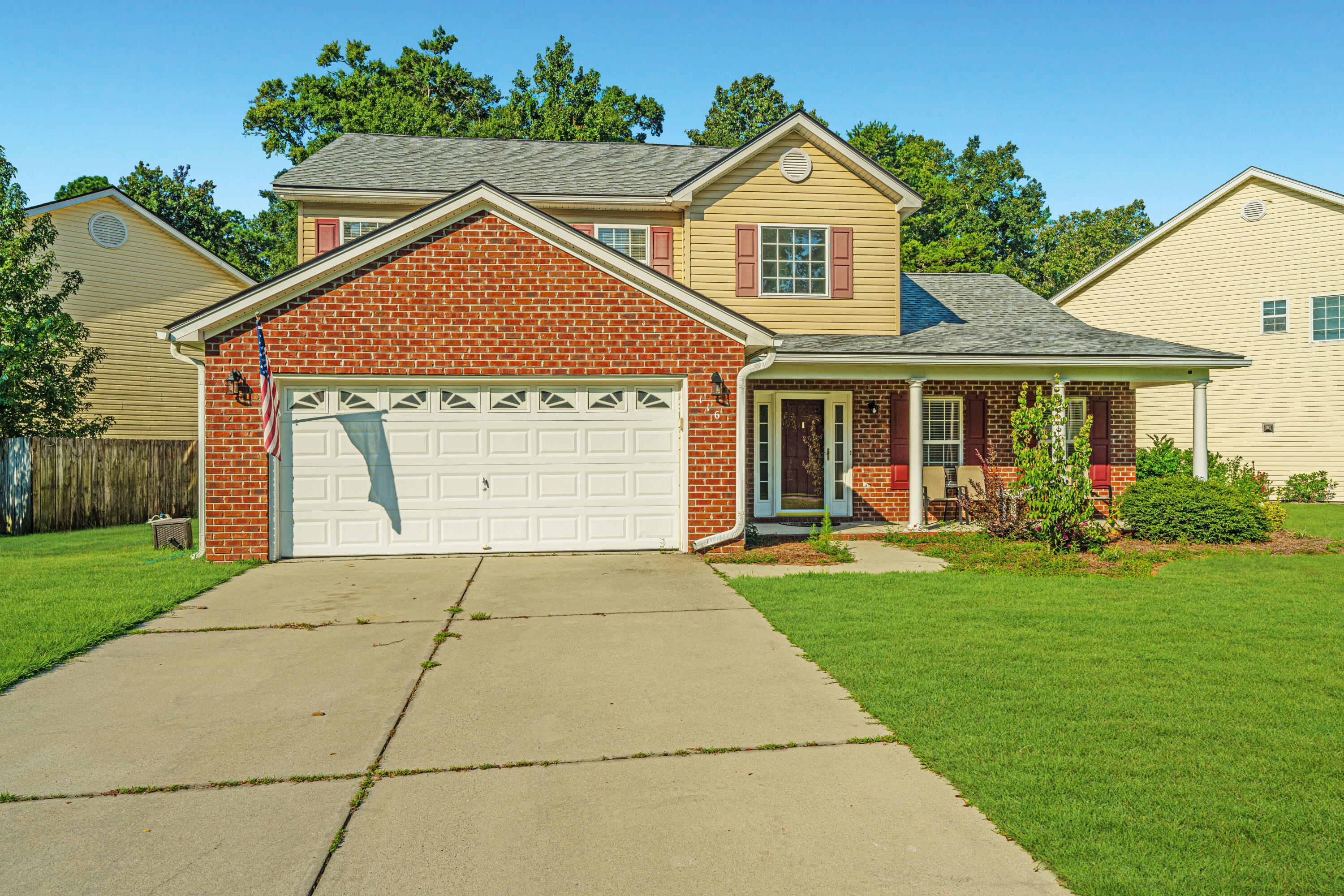 Photo 4 of 33 of 116 Willow Bend Lane house