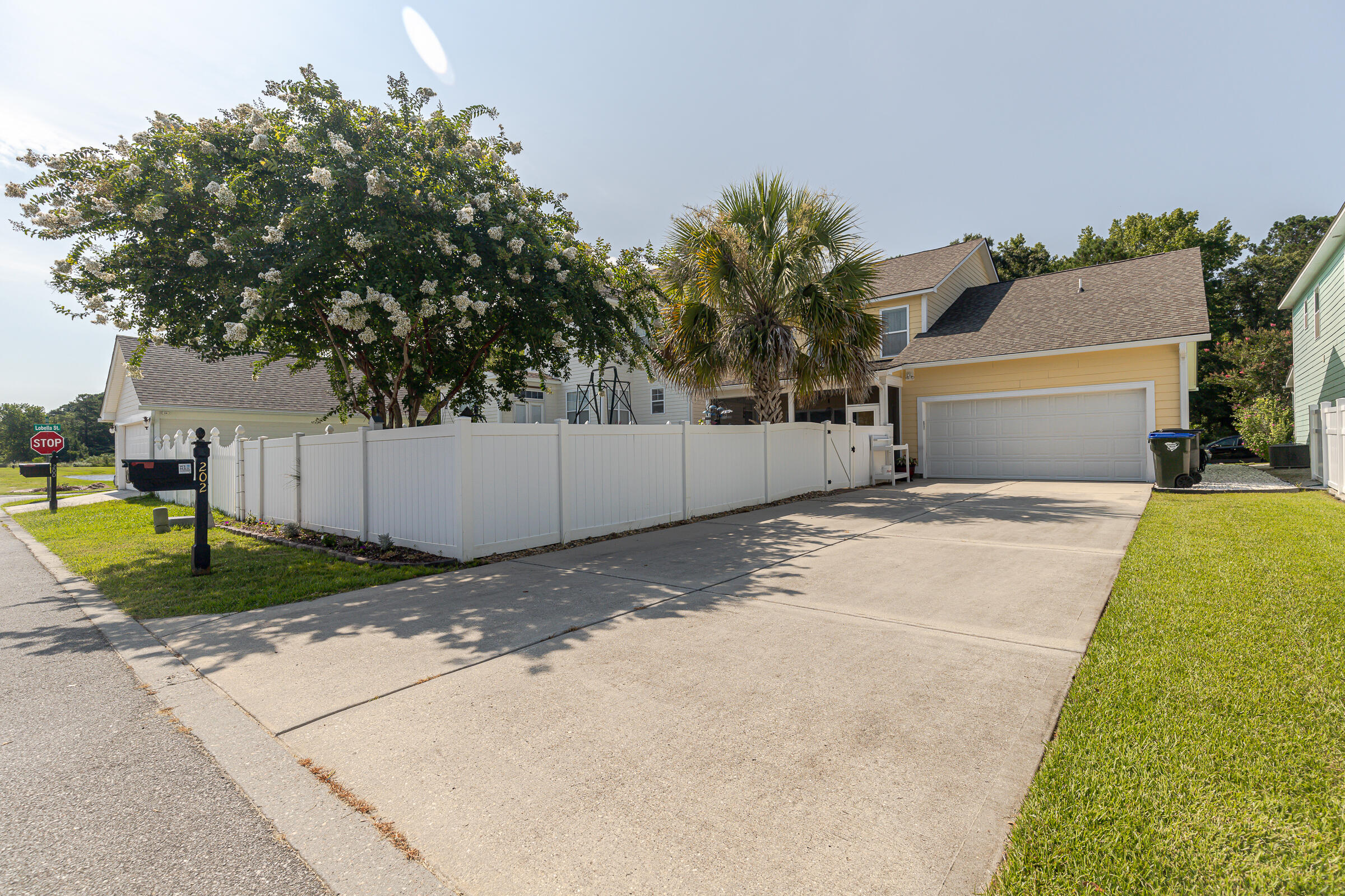 Photo 58 of 76 of 202 Germander Avenue house