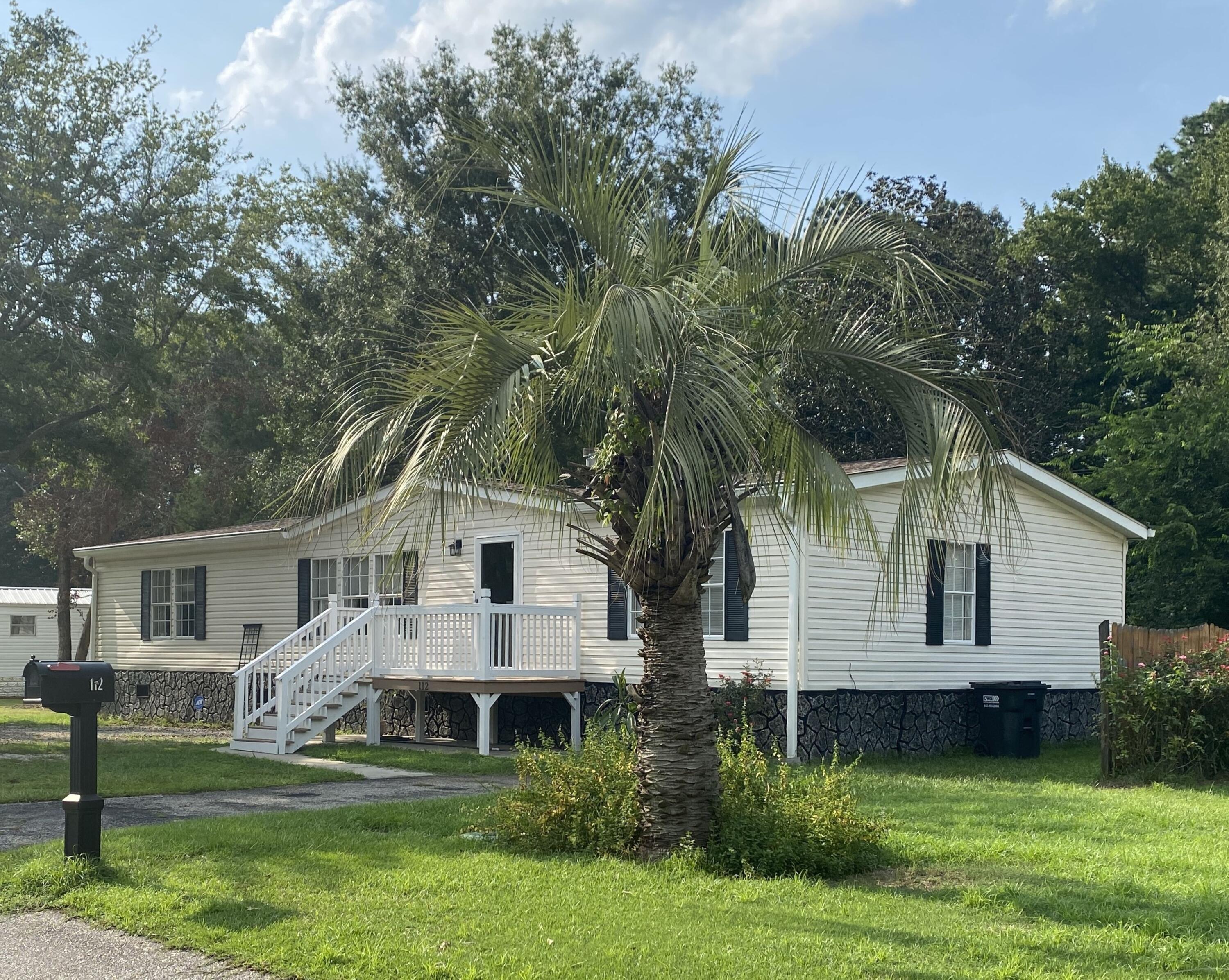 Photo 2 of 23 of 112 Jennings Drive mobile home