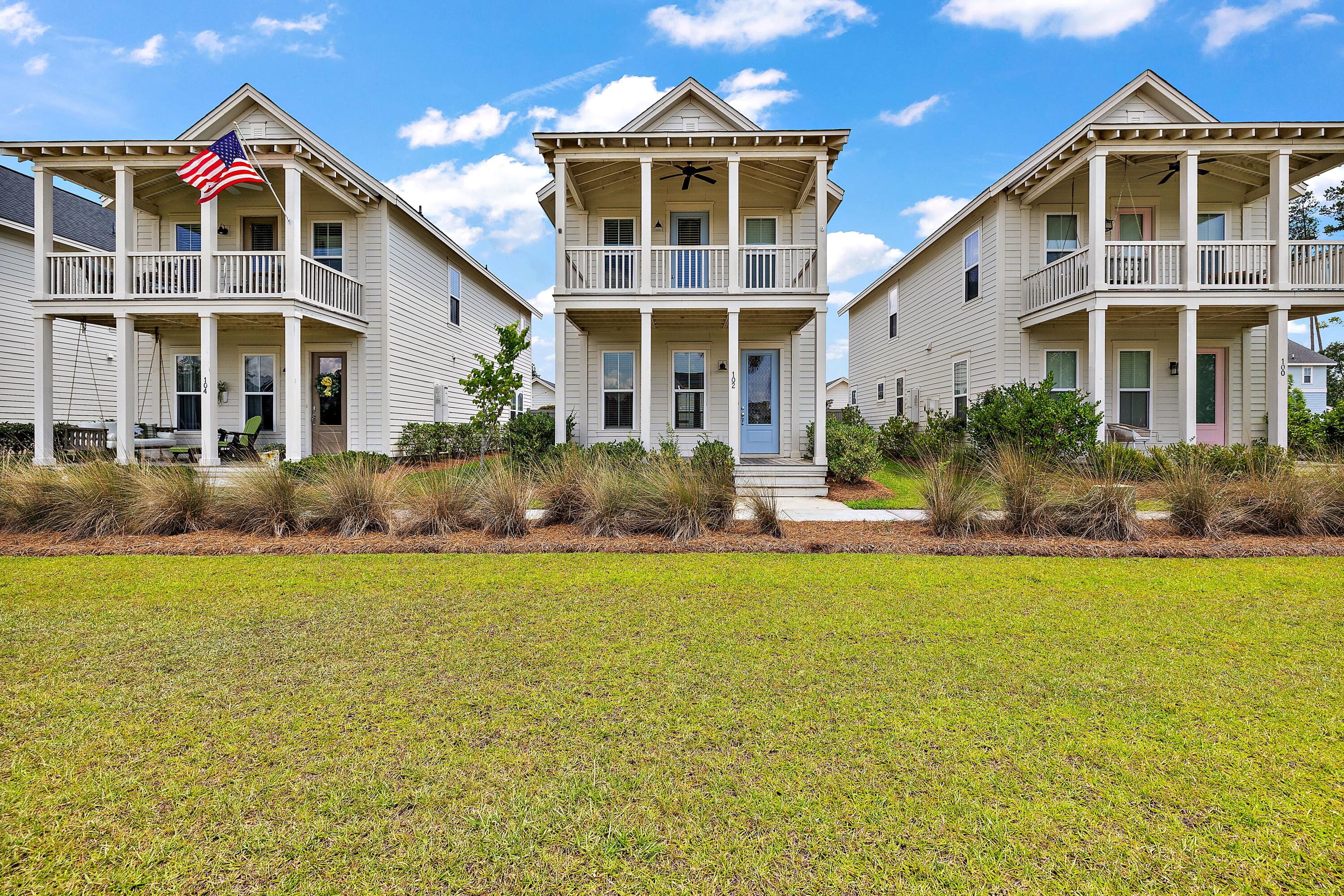 Photo 1 of 19 of 102 Clear Bend Lane condo