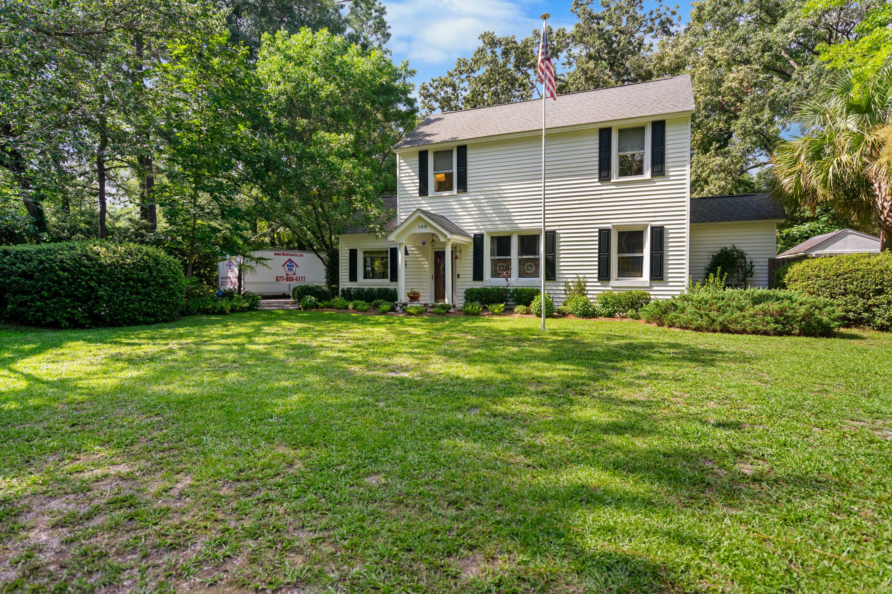 Photo 1 of 60 of 109 Pine Grove Avenue house