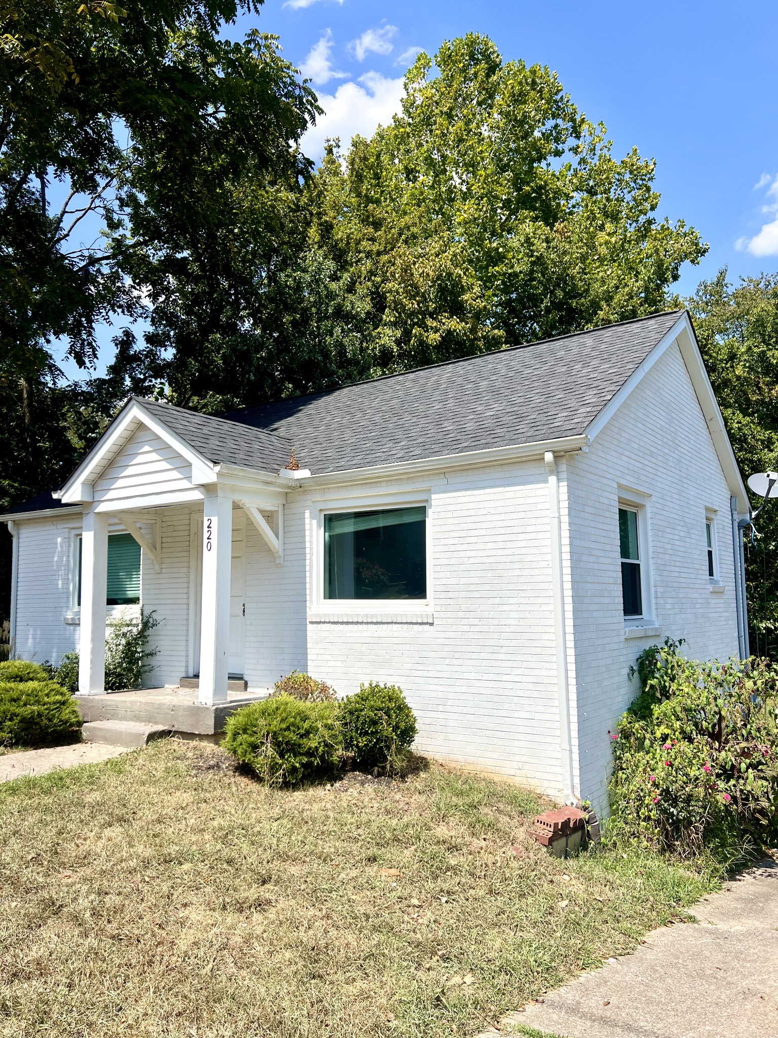 Photo 3 of 9 of 220 Old Tusculum Rd house