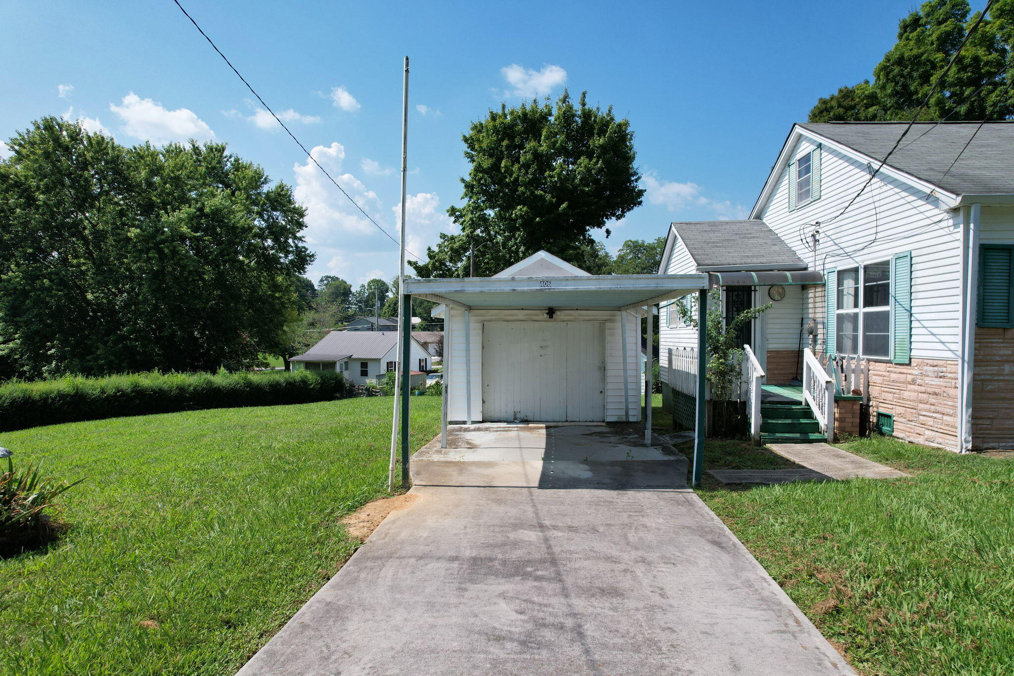 Photo 6 of 34 of 406 Taylor St house