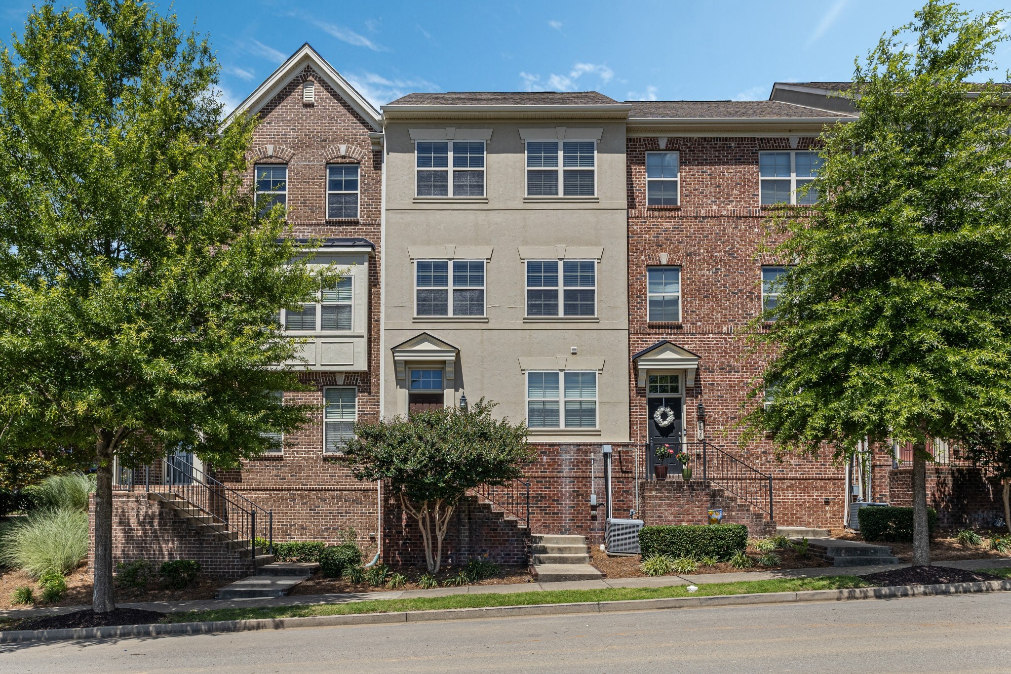 Photo 1 of 35 of 5310 Missionary Way townhome