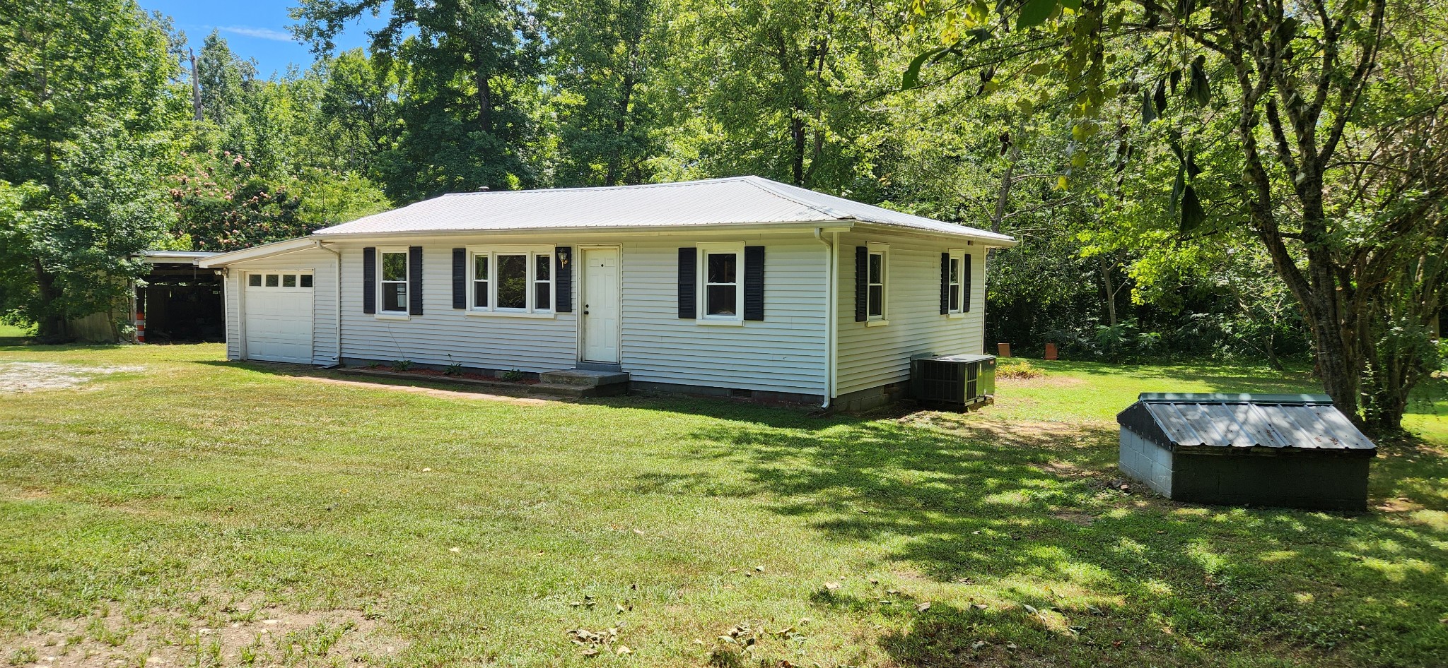 Photo 1 of 17 of 259 Brushy Rd house