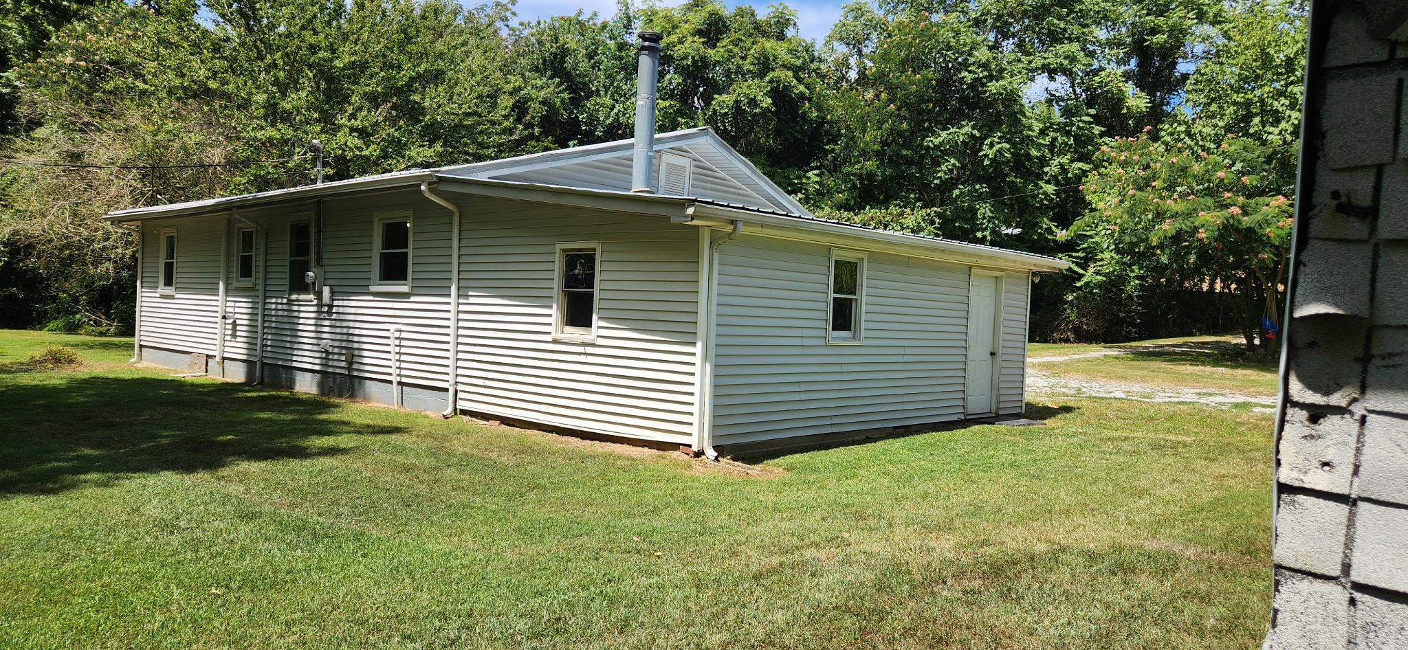 Photo 6 of 17 of 259 Brushy Rd house