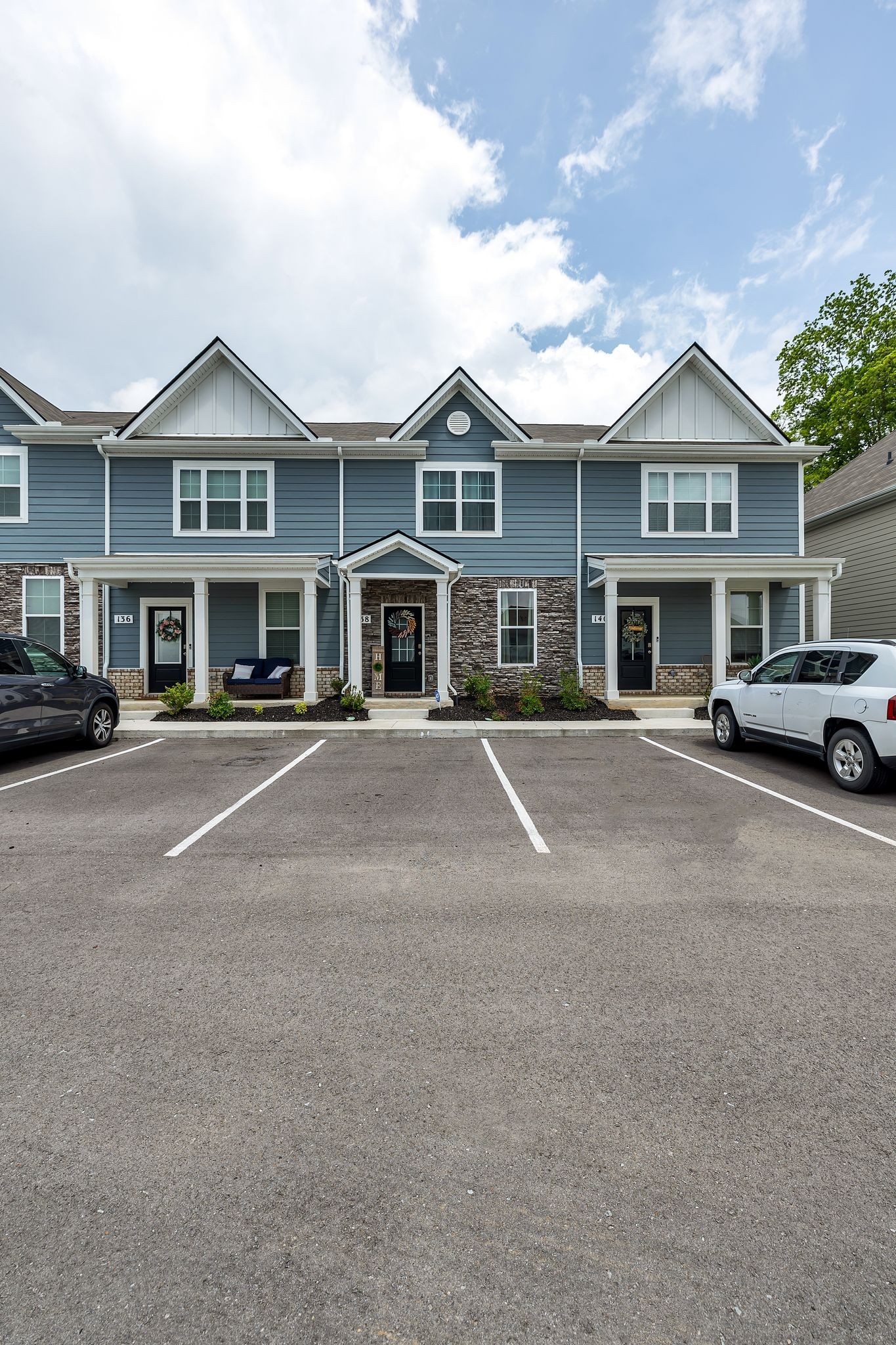 Photo 1 of 23 of 138 Grayson Cir townhome