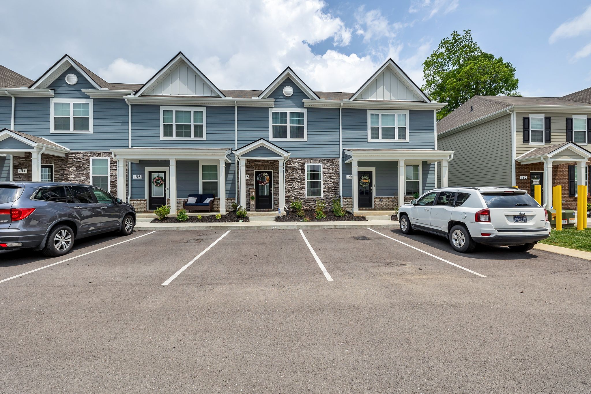 Photo 3 of 23 of 138 Grayson Cir townhome