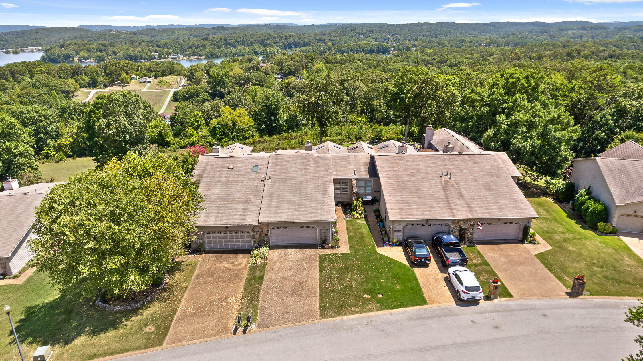 Photo 33 of 44 of 5914 Rainbow Springs Dr townhome