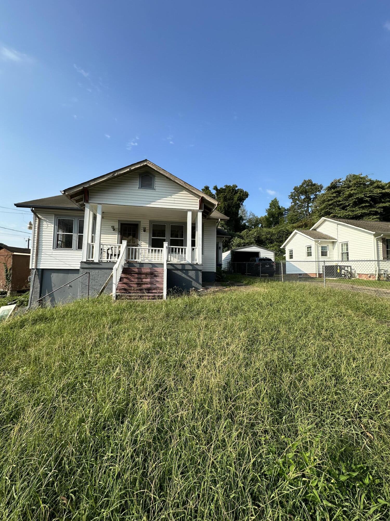 Photo 1 of 2 of 103 California Ave house