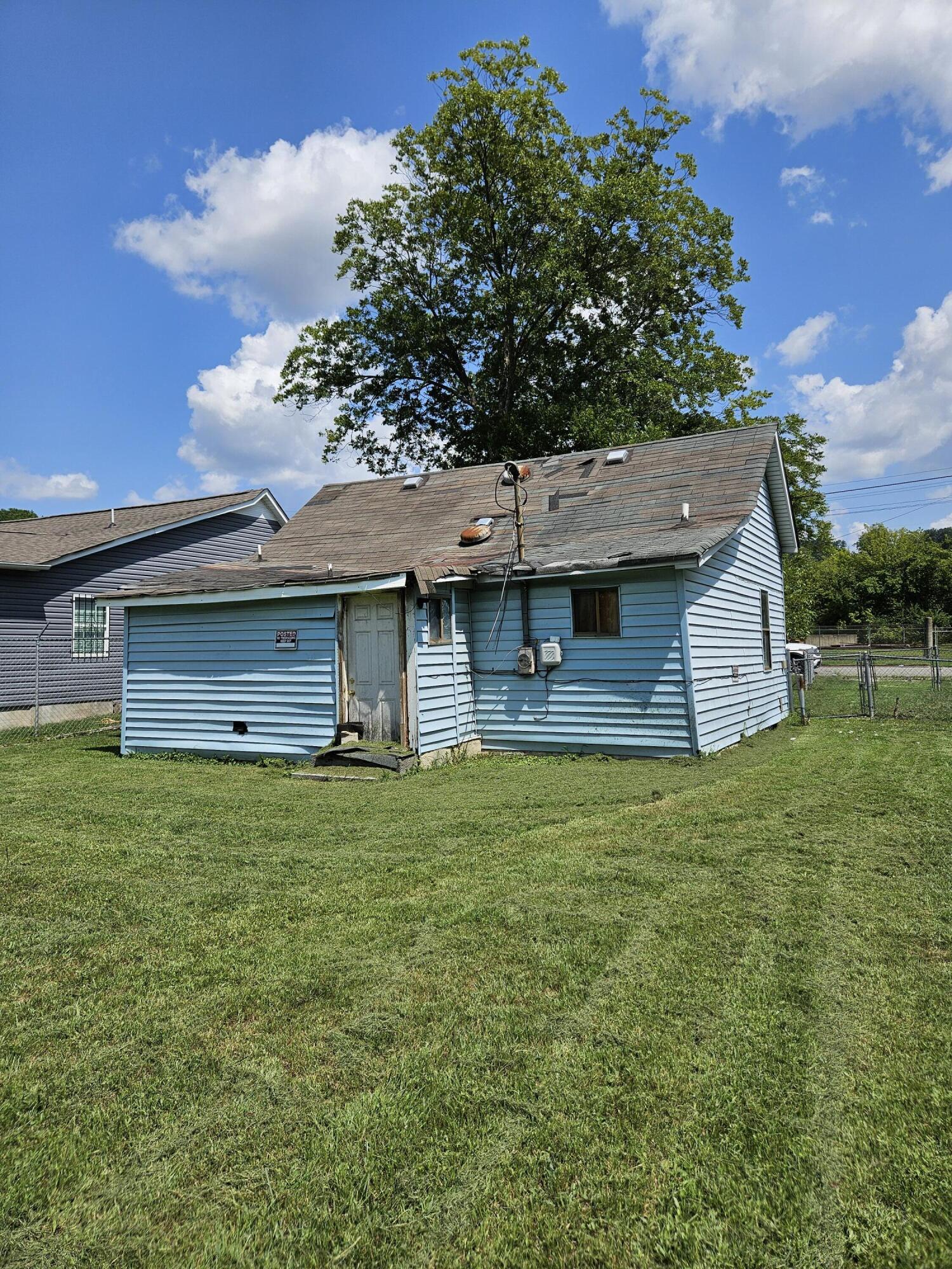 Photo 2 of 4 of 3513 07th Ave house