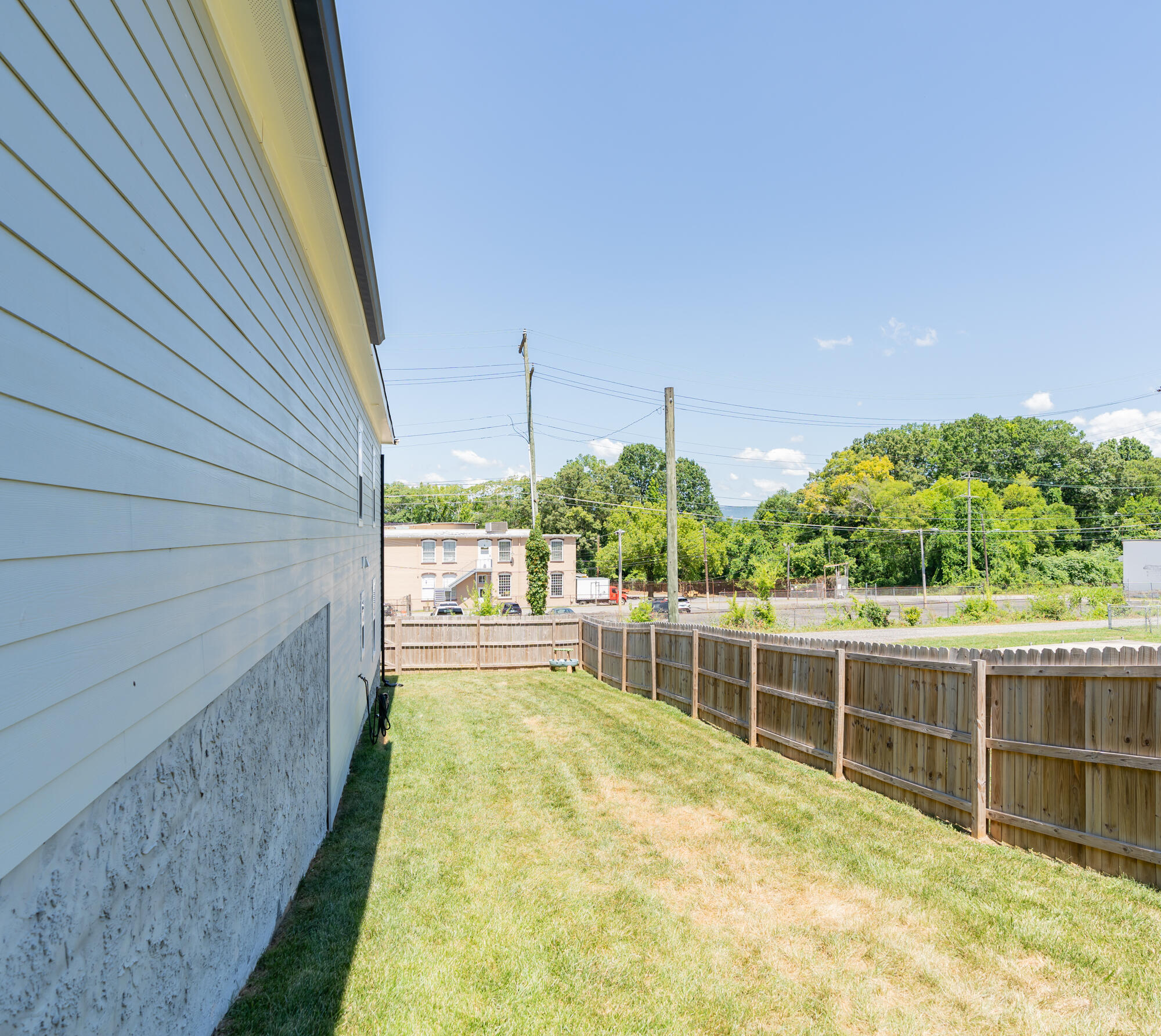 Photo 45 of 57 of 2015 N Chamberlain Ave house