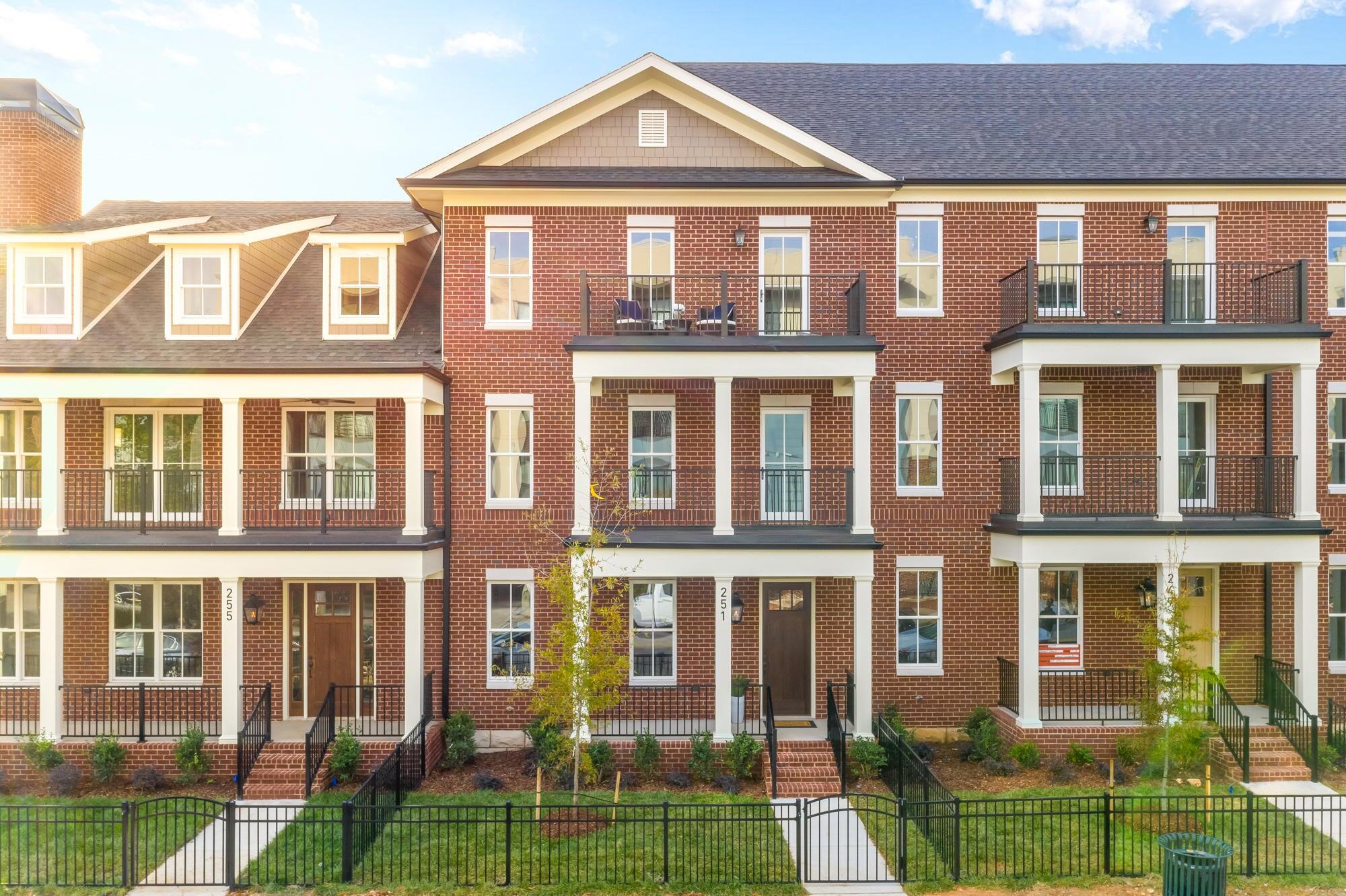 Photo 1 of 43 of 251 Walnut St townhome