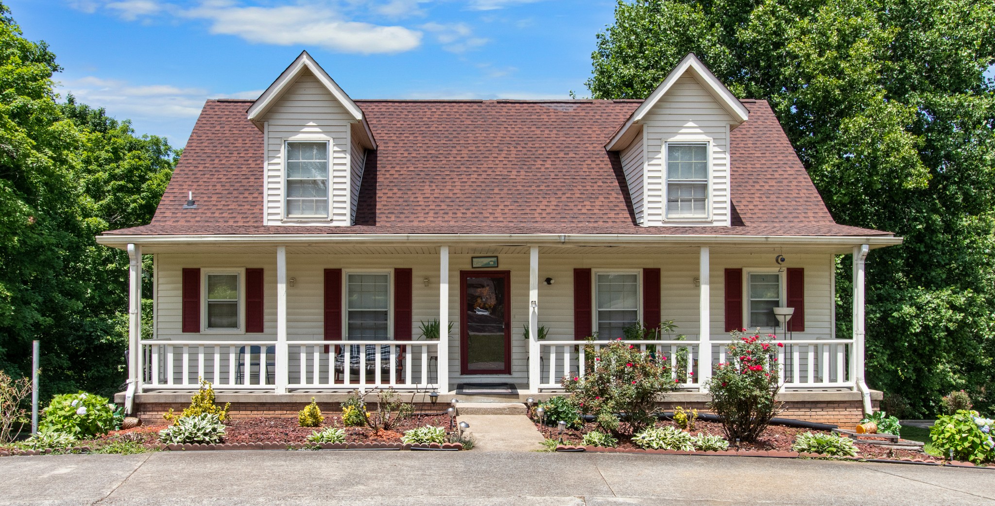 Photo 1 of 30 of 1941 Old Russellville Pike house