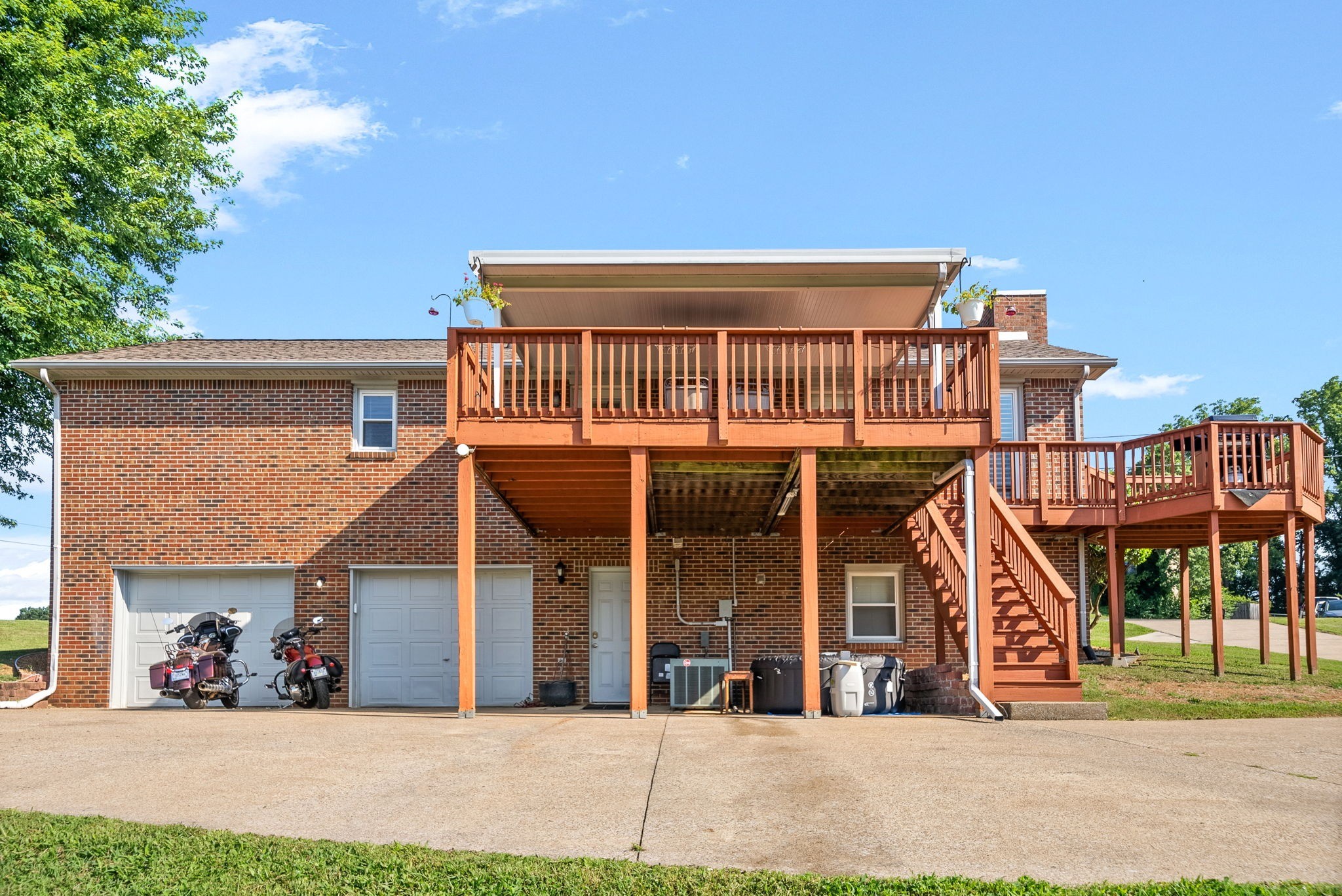 Photo 4 of 40 of 975 Tommy Oliver Rd house