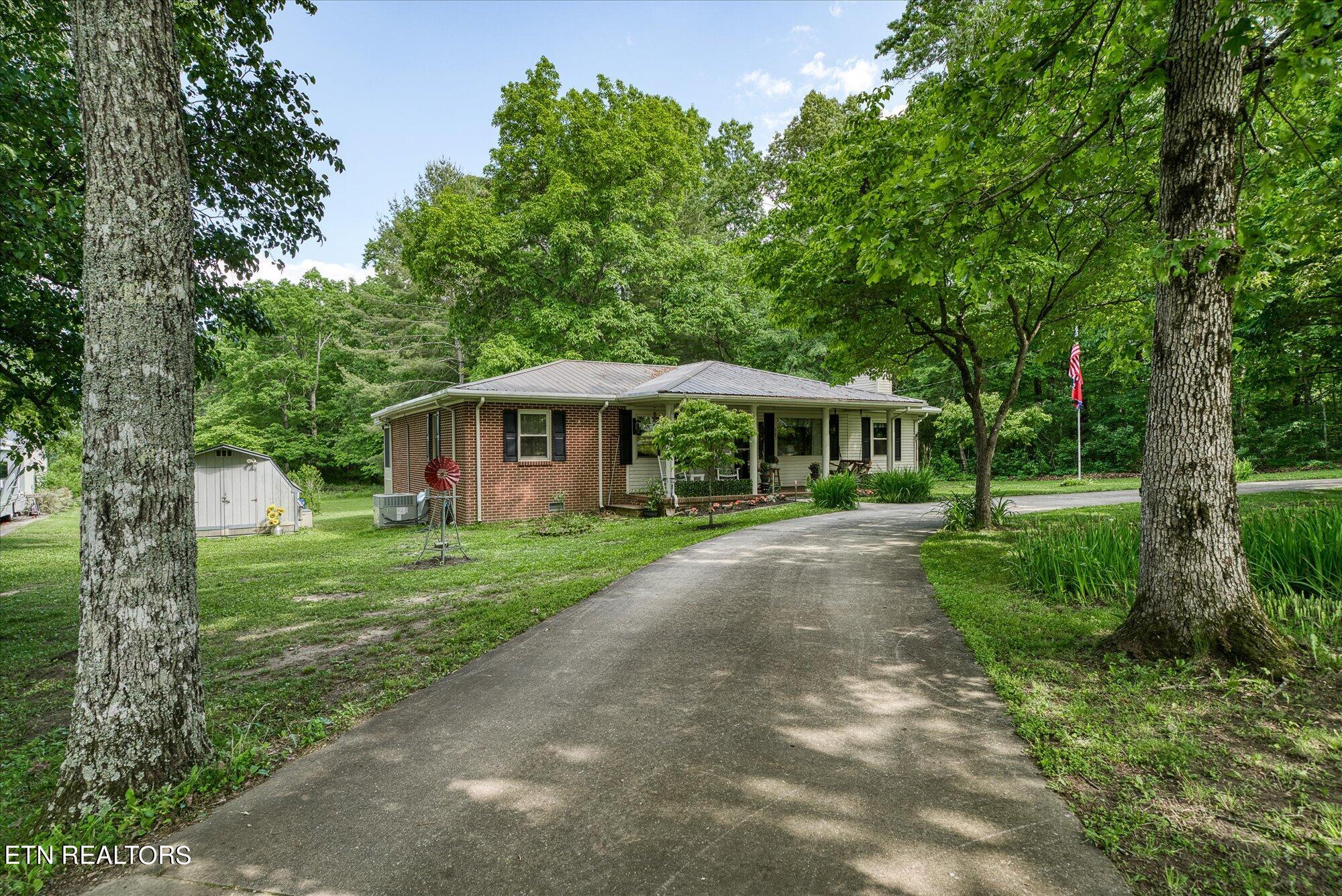 Photo 2 of 41 of 303 Old Pomona Rd Rd house