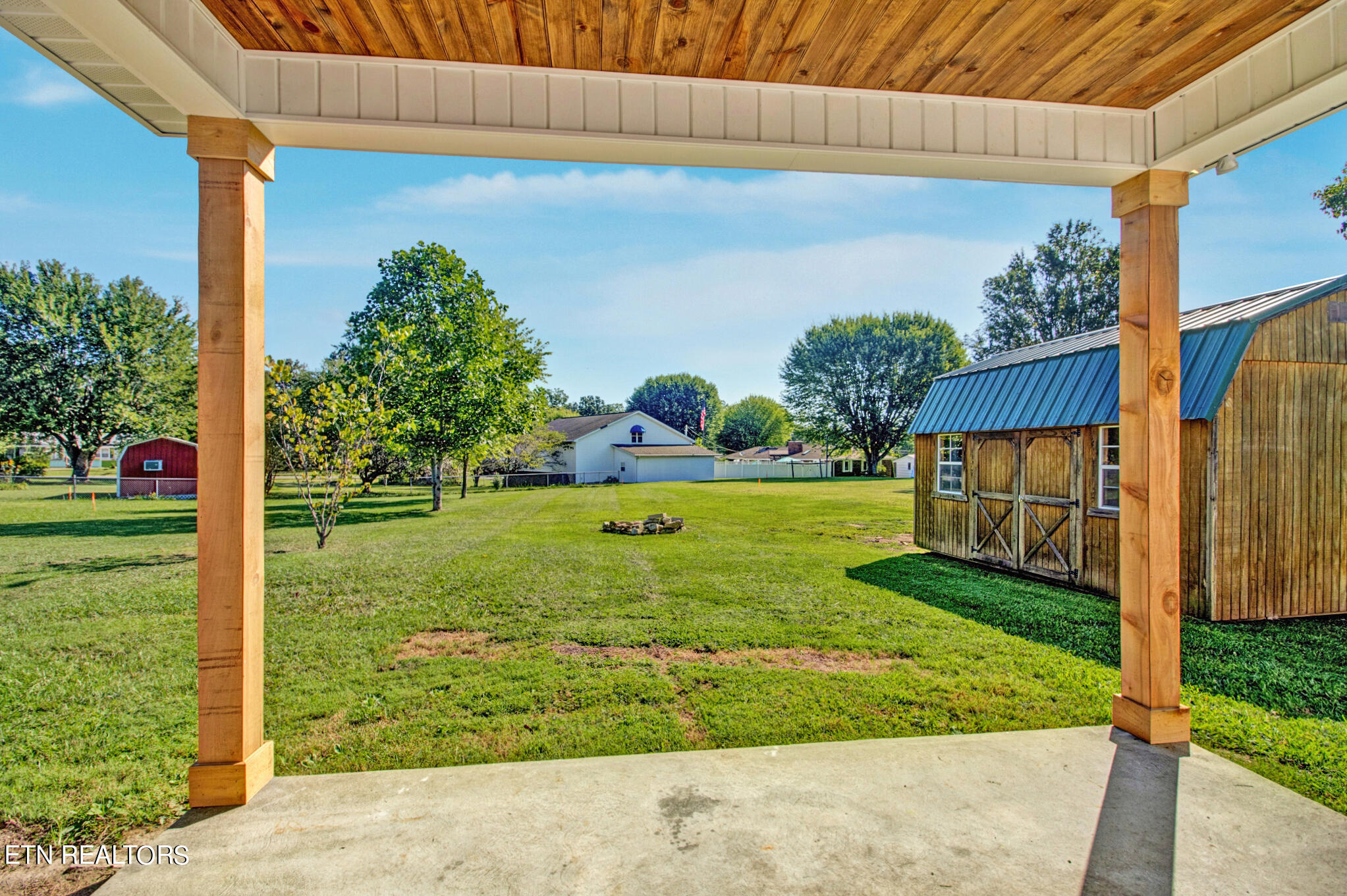 Photo 15 of 21 of 406 Crestview Drive house