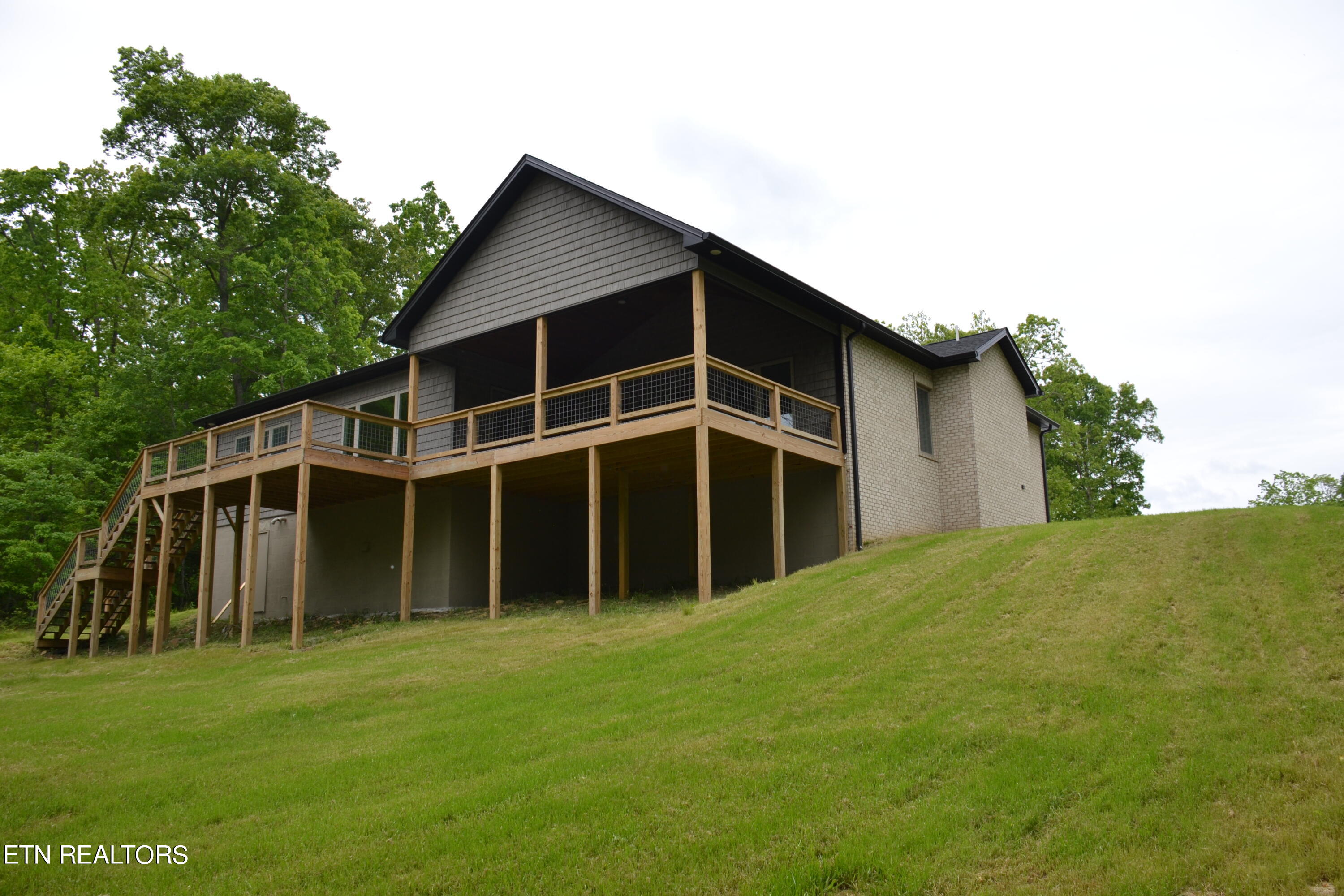 Photo 10 of 59 of 287 Hickory Gap Lane house