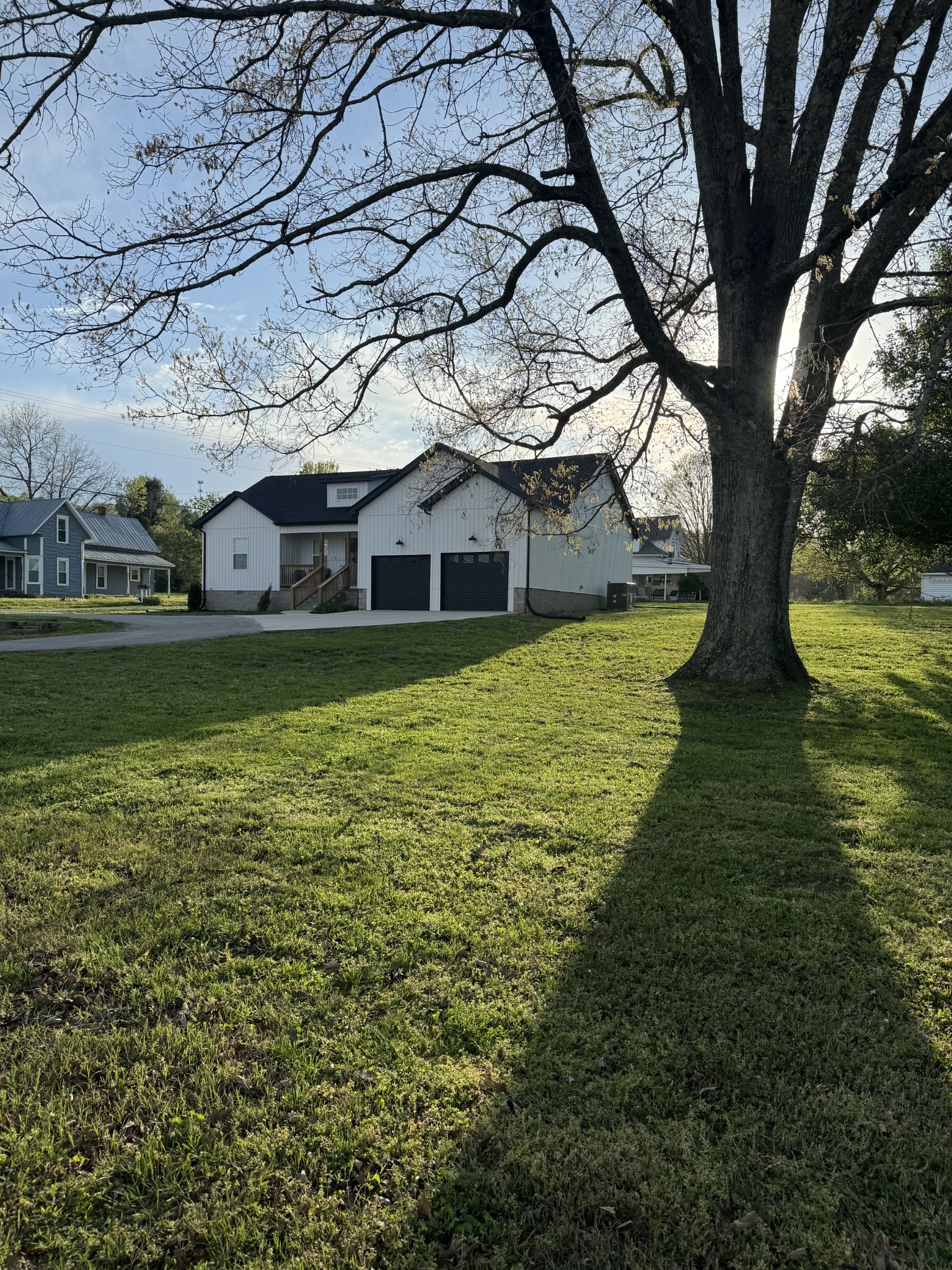 Photo 2 of 22 of 168 Wilhite St house