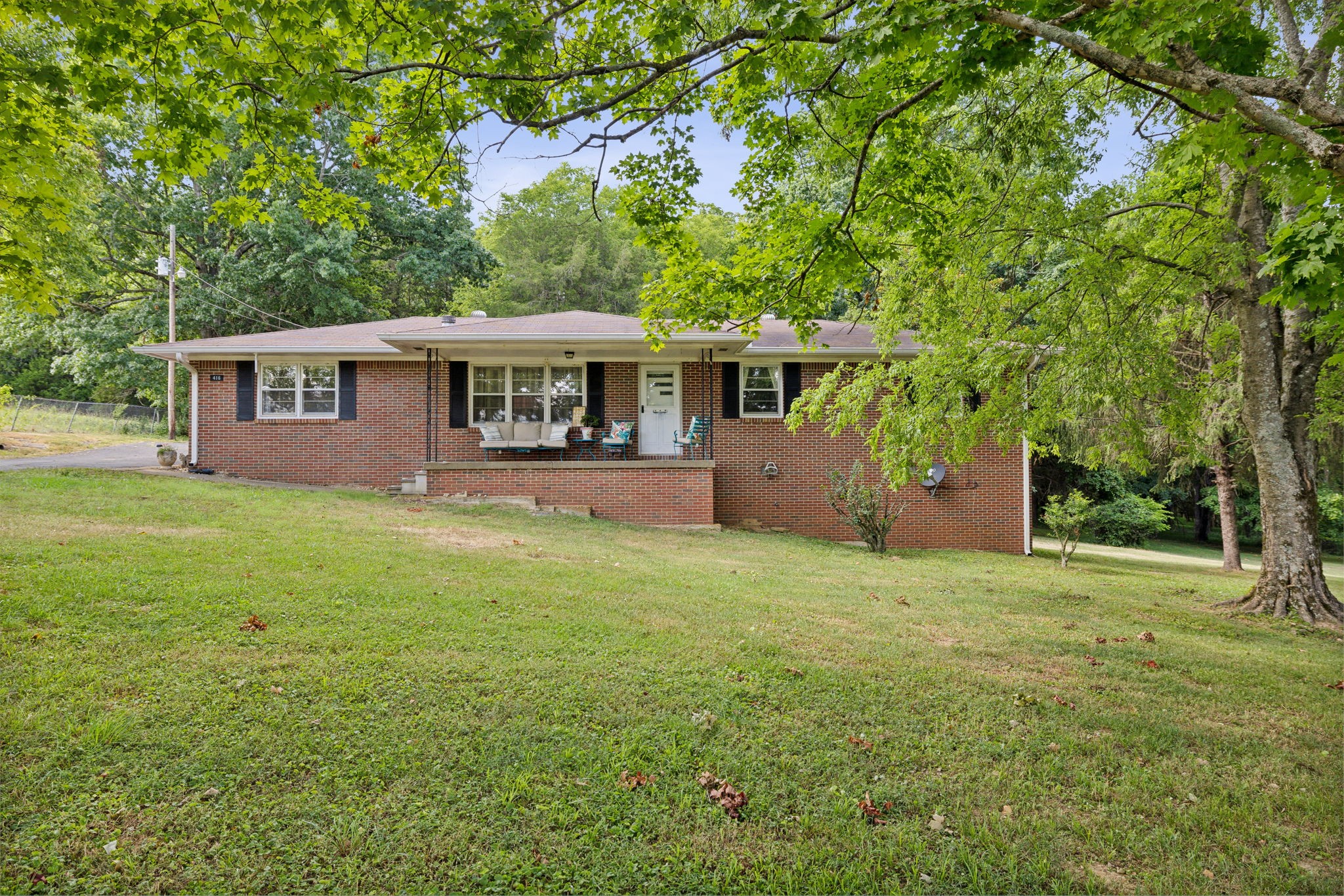 Photo 2 of 29 of 416 Lynchburg Hwy house