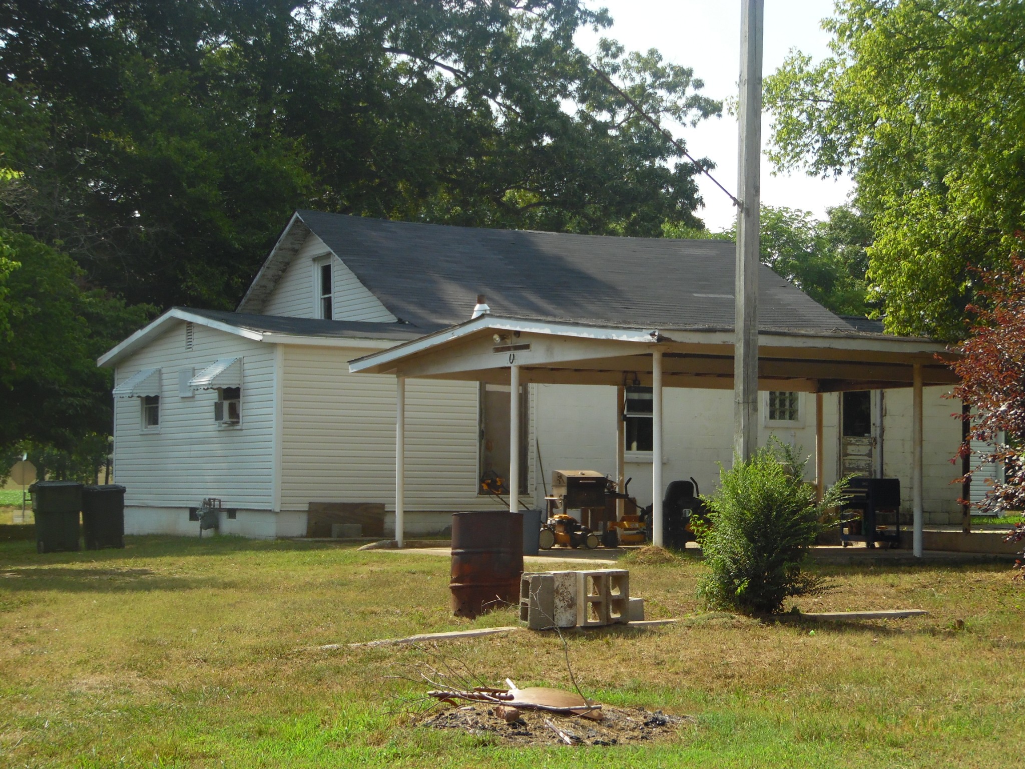 Photo 36 of 39 of 328 Old Huntsville Rd house