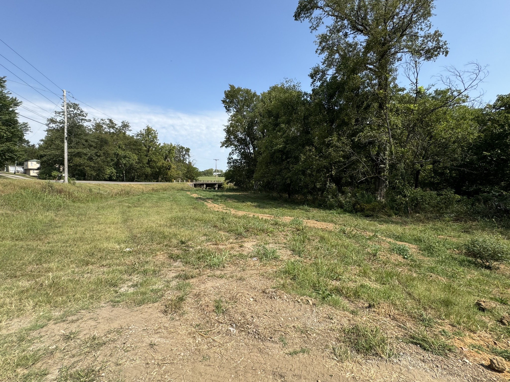 Photo 4 of 5 of 121 Mimosa Rd mobile home