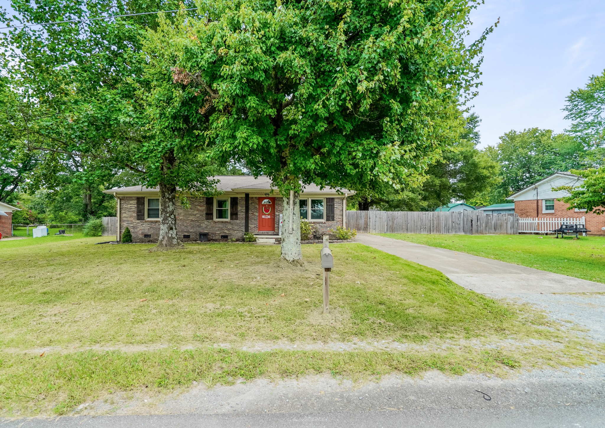 Photo 2 of 23 of 72 Childress Rd house