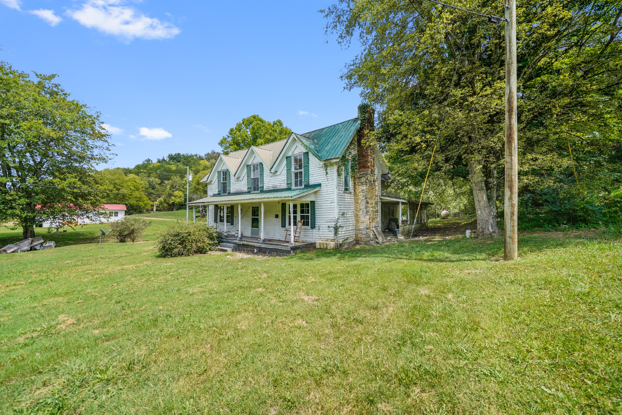 Photo 2 of 23 of 11 Leatherwood Creek Rd house