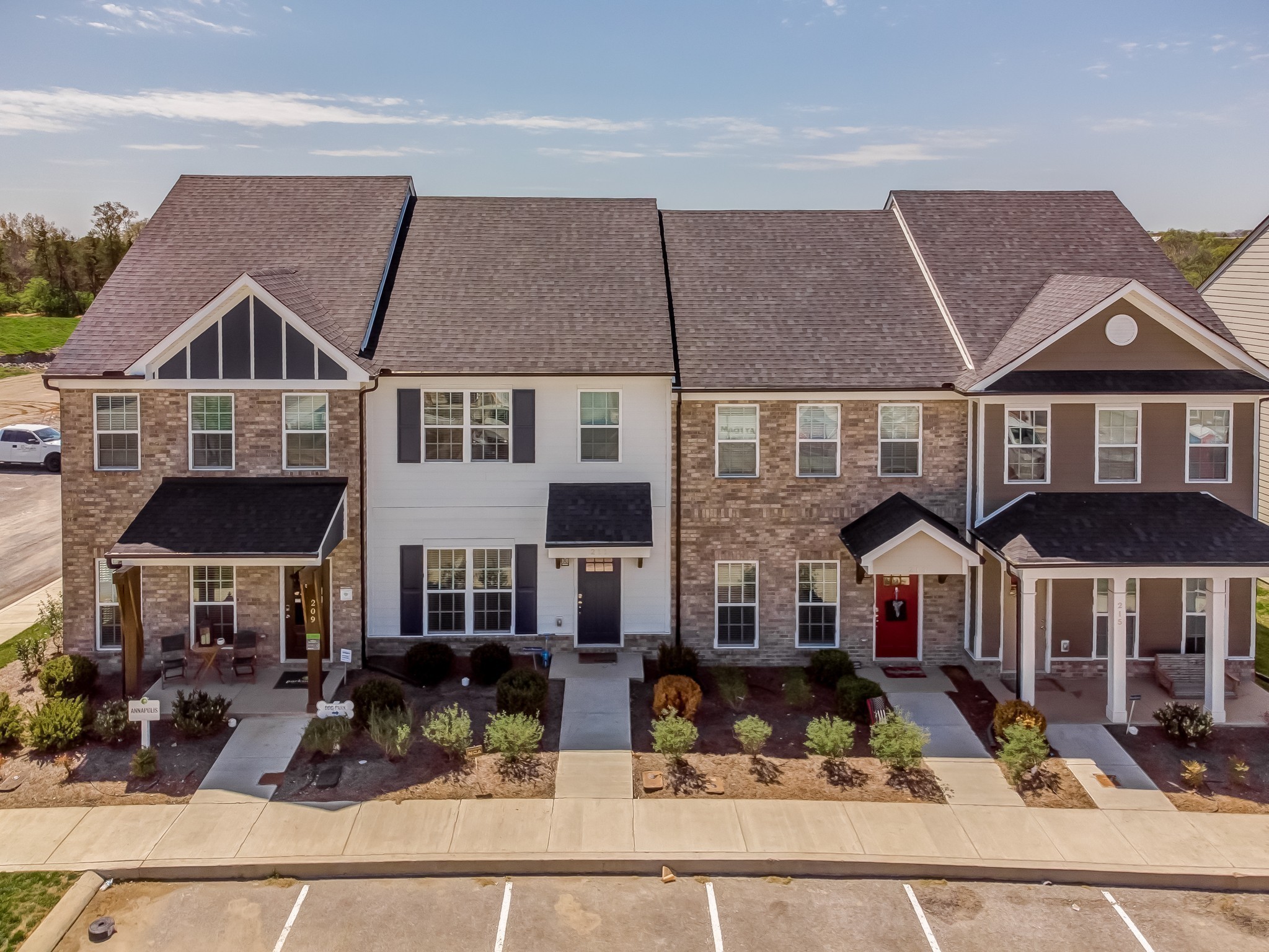 Photo 1 of 11 of 550 Tappan Lane townhome