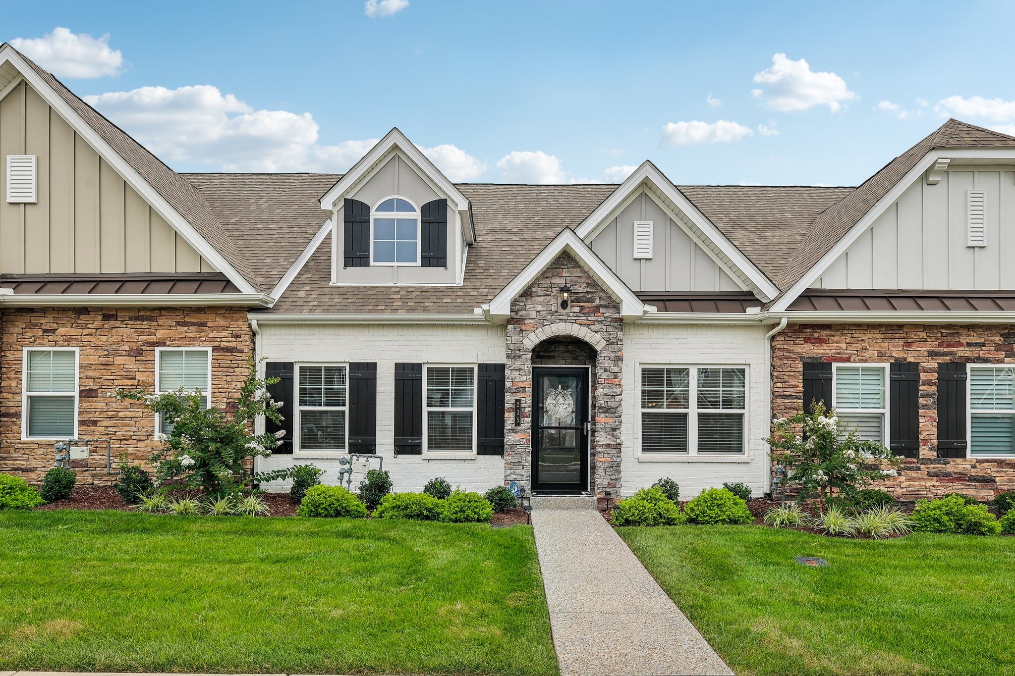 Photo 1 of 24 of 235 Cloverbrook Way townhome