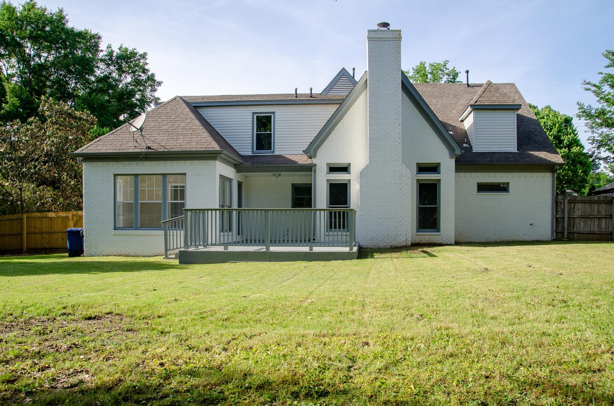 Photo 5 of 17 of 7155 NESHOBA RD house